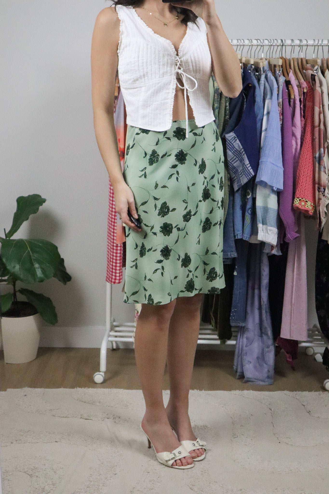 Made in USA x Vintage x Floral Midi Skirt (XS/S)