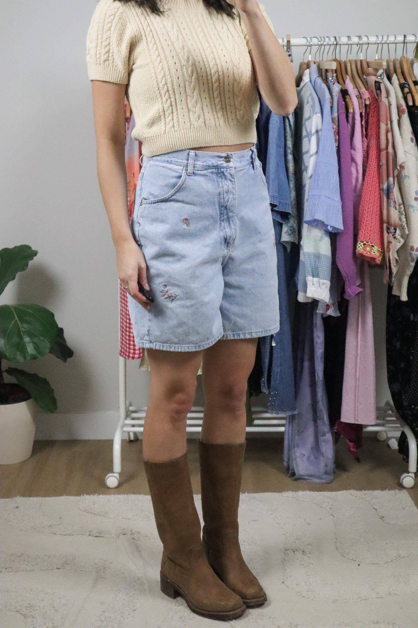 Vintage x Flower Embroidered Shorts (12)