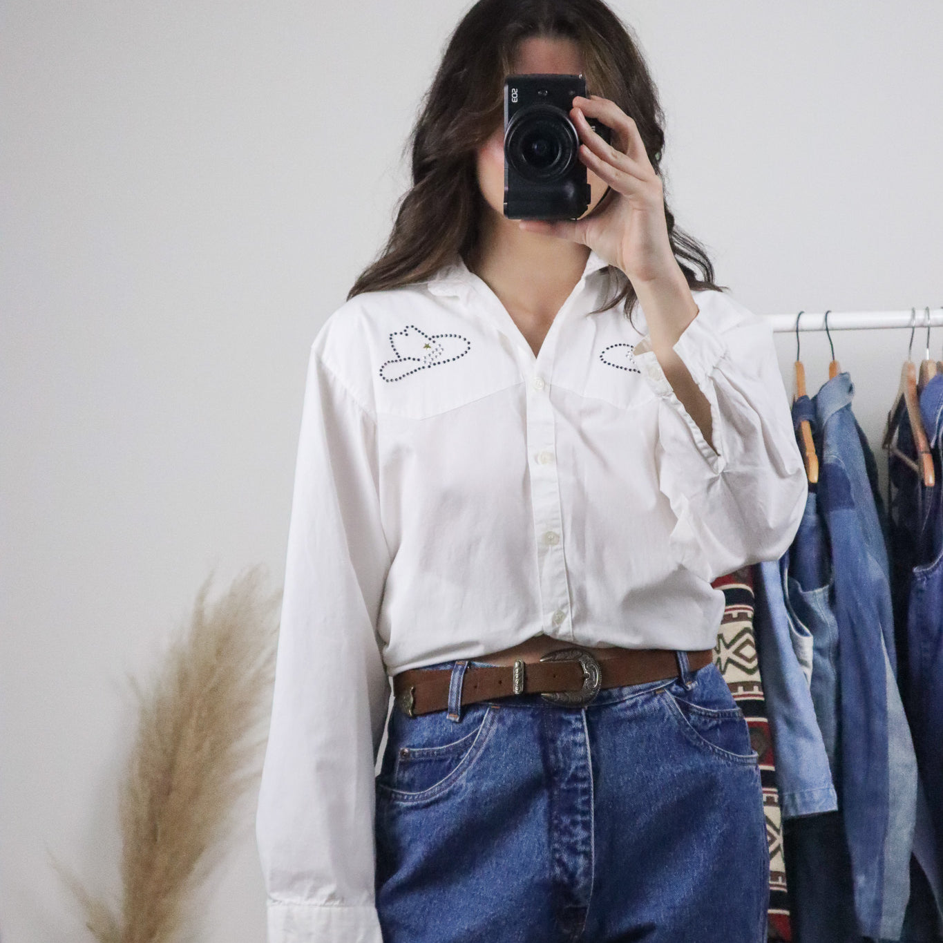 Made in Canada x Vintage x Cotton Studded Button Up (M)