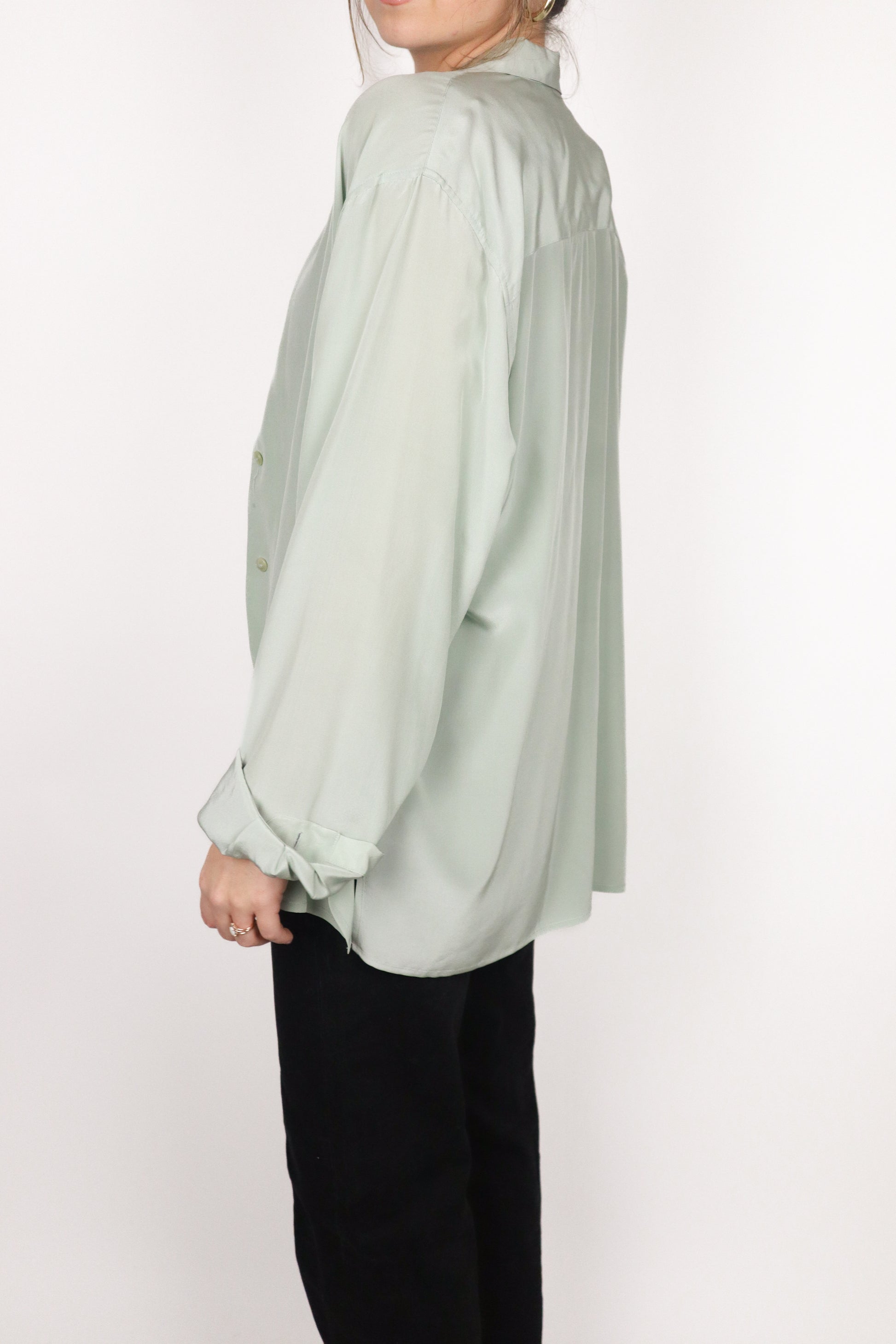 Vintage x Silk Button Up (M/L)