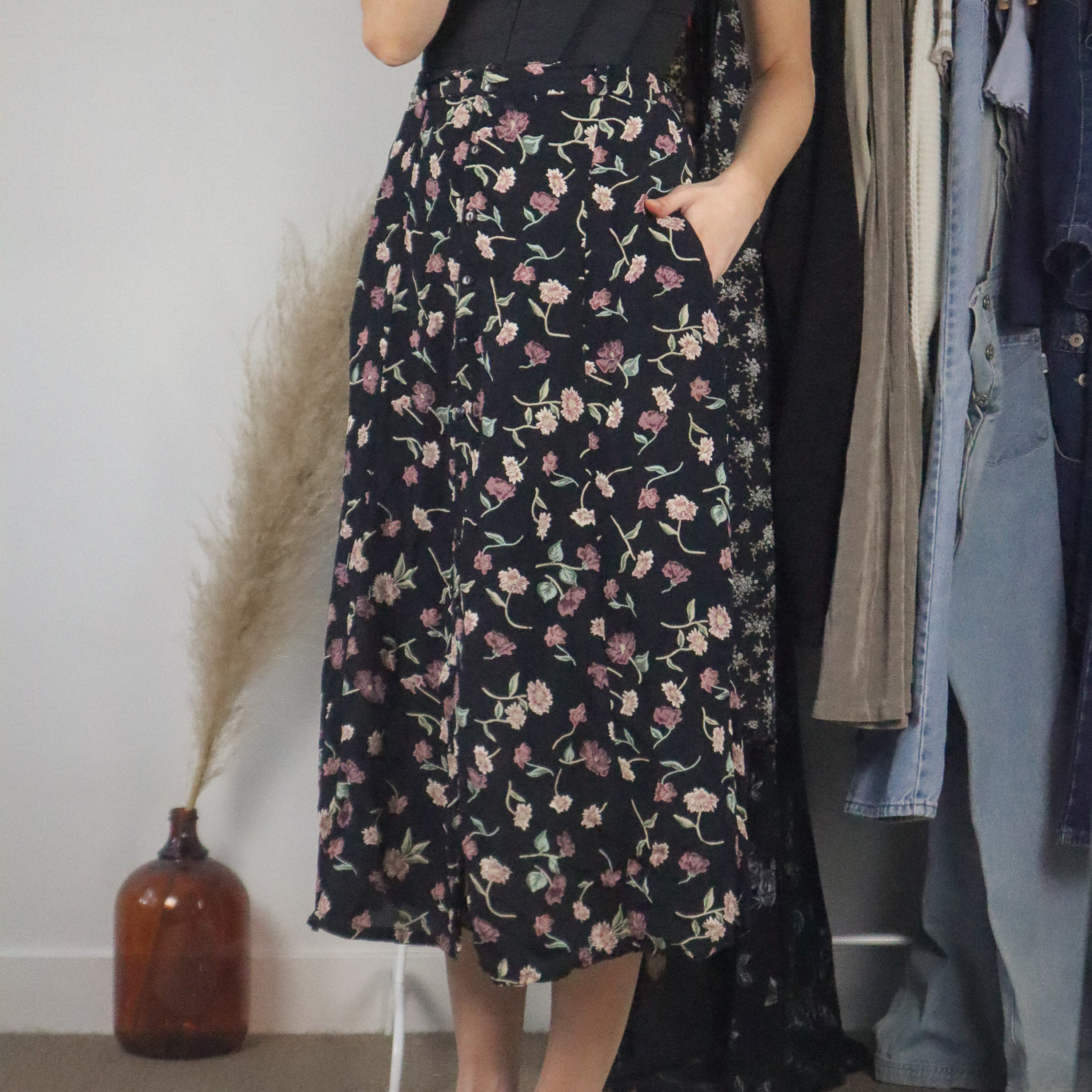 Vintage x Floral Button Up Midi Skirt (XL)