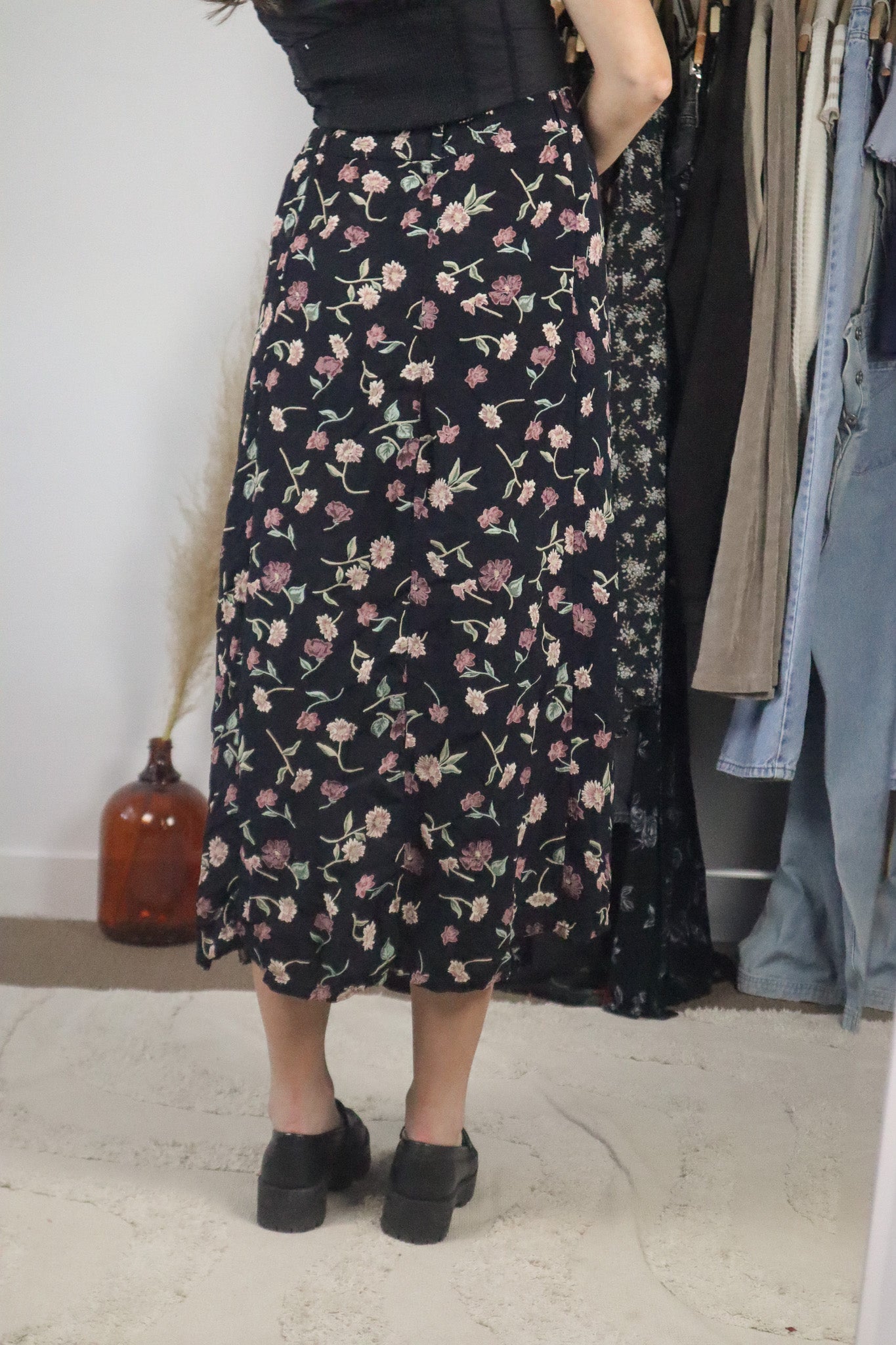 Vintage x Floral Button Up Midi Skirt (XL)