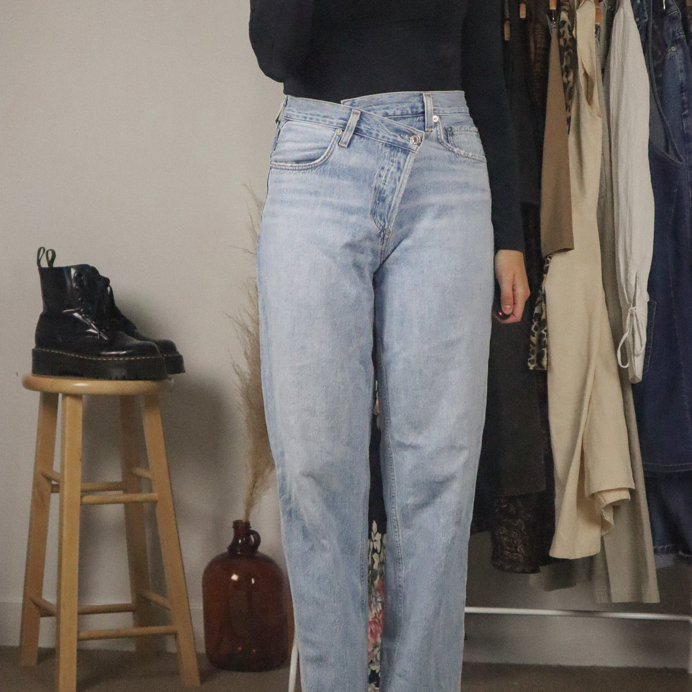 Modern x Agolde Criss Cross Jeans (2)