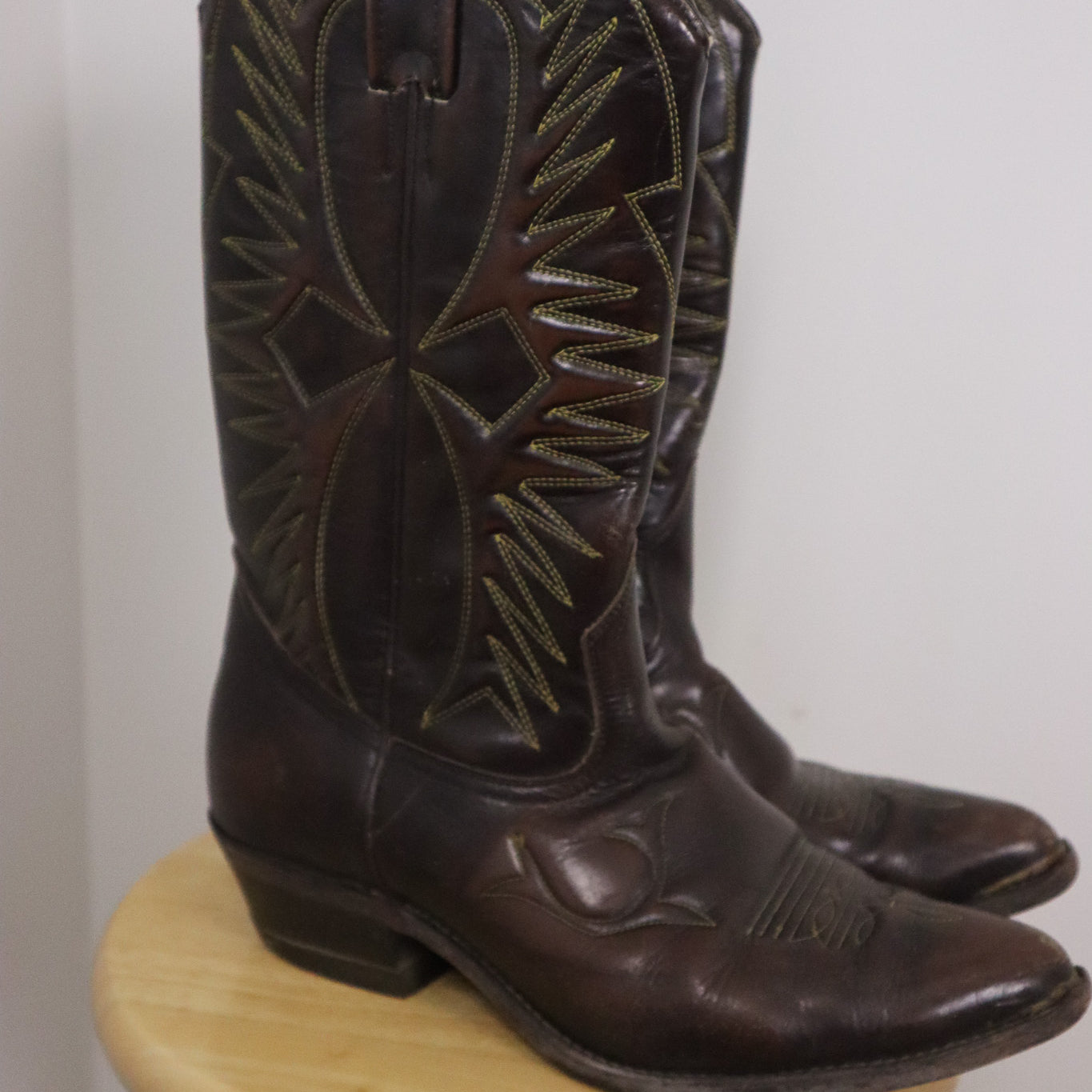 Vintage x Leather Cowboy Boots (W10/10.5)