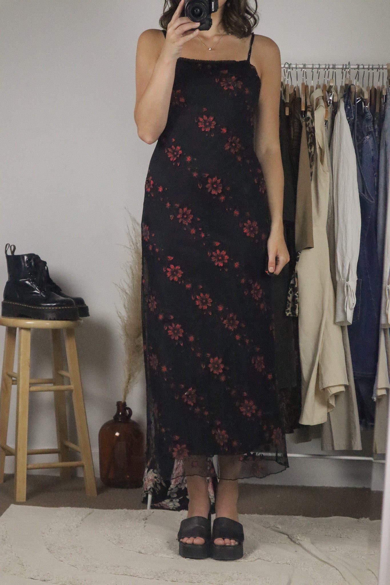 Made in USA x Vintage x Lace Floral Dress (XS/S)