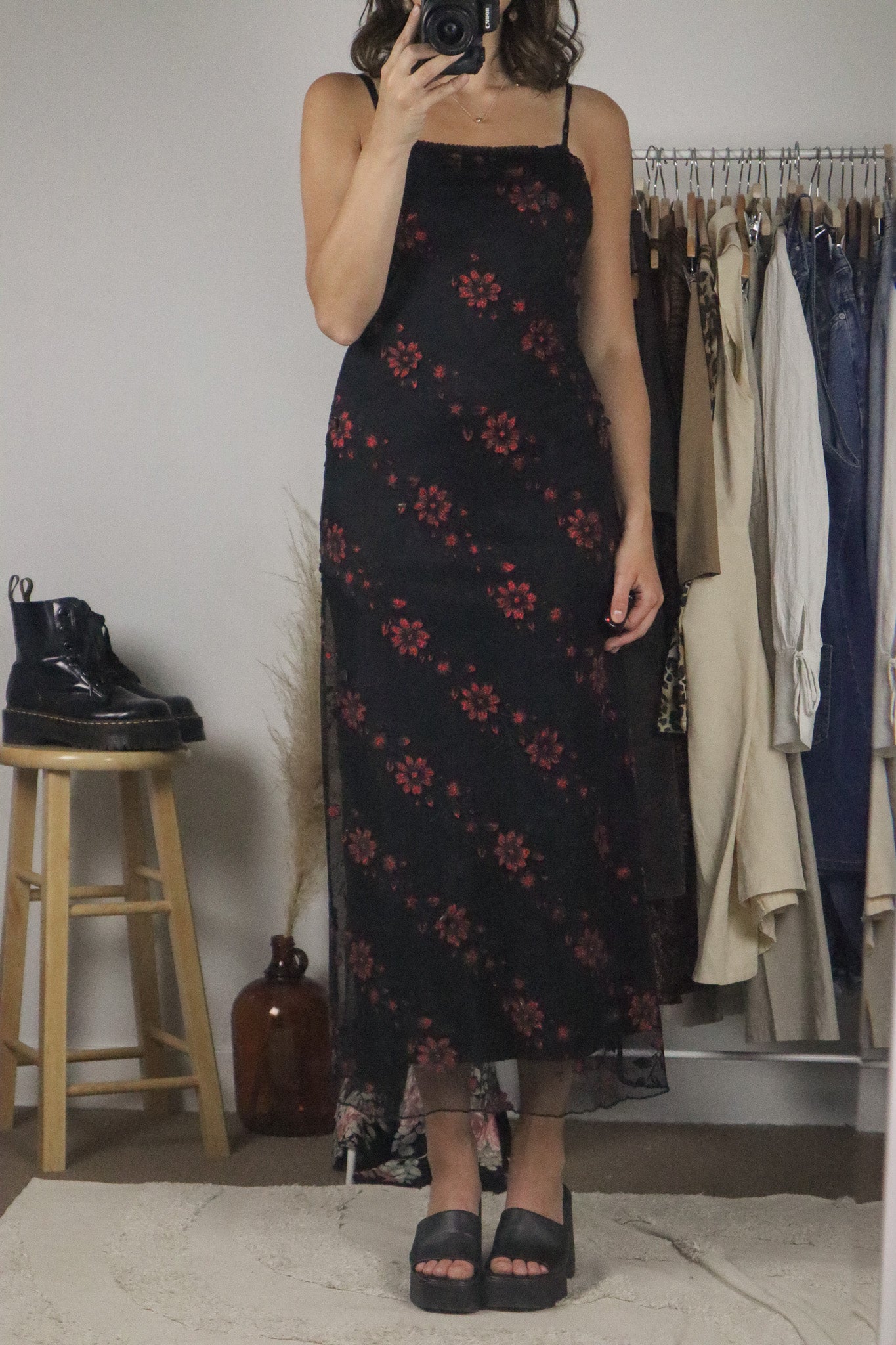 Made in USA x Vintage x Lace Floral Dress (XS/S)