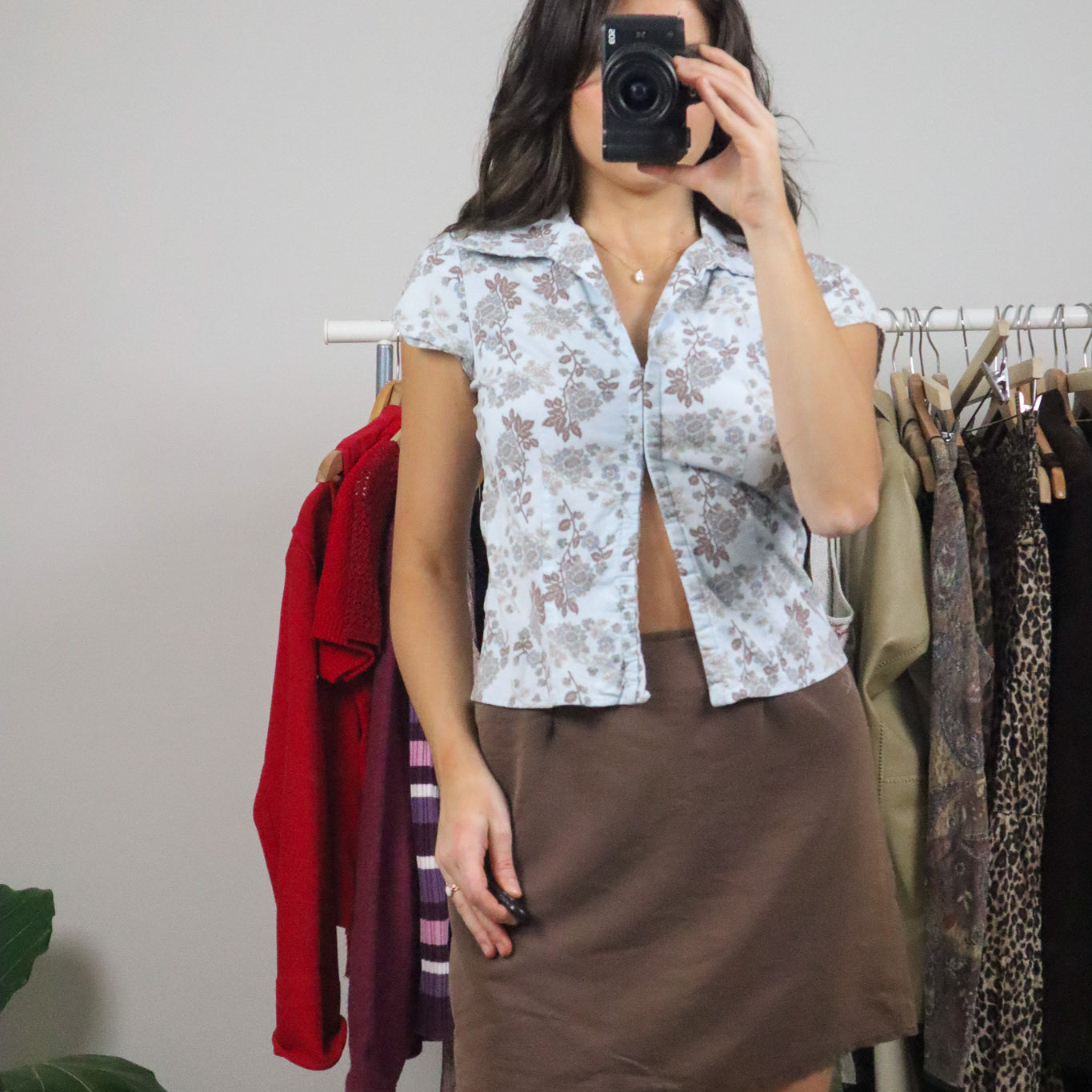Made in Canada x Vintage x Clasp Patterned Collared Blouse (S/M)