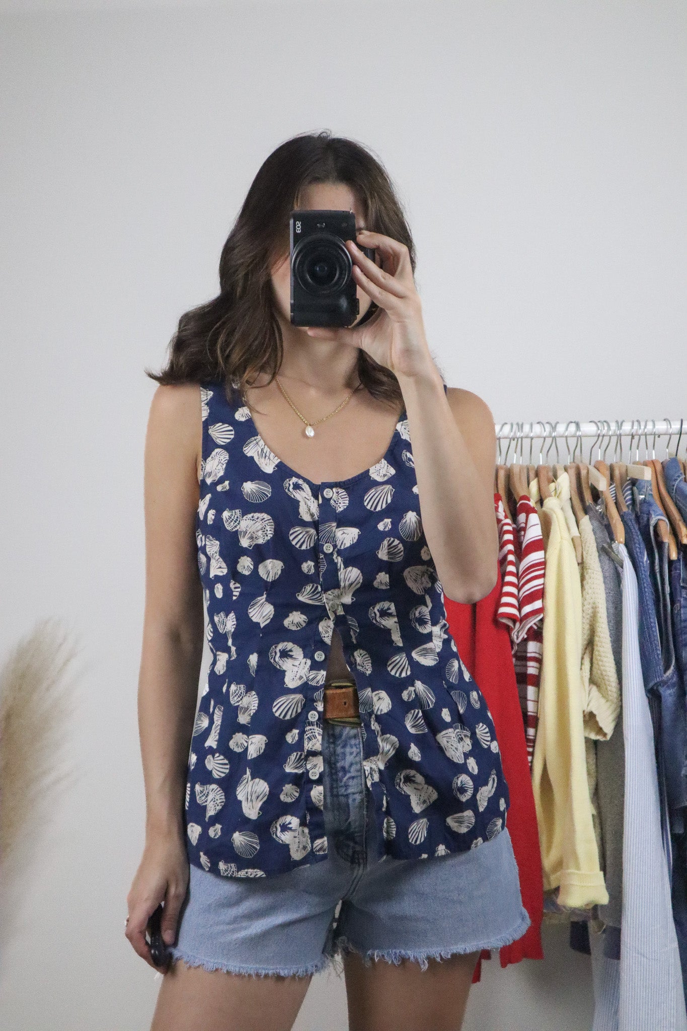 Vintage x Seashell Button Tie Top (6/8)