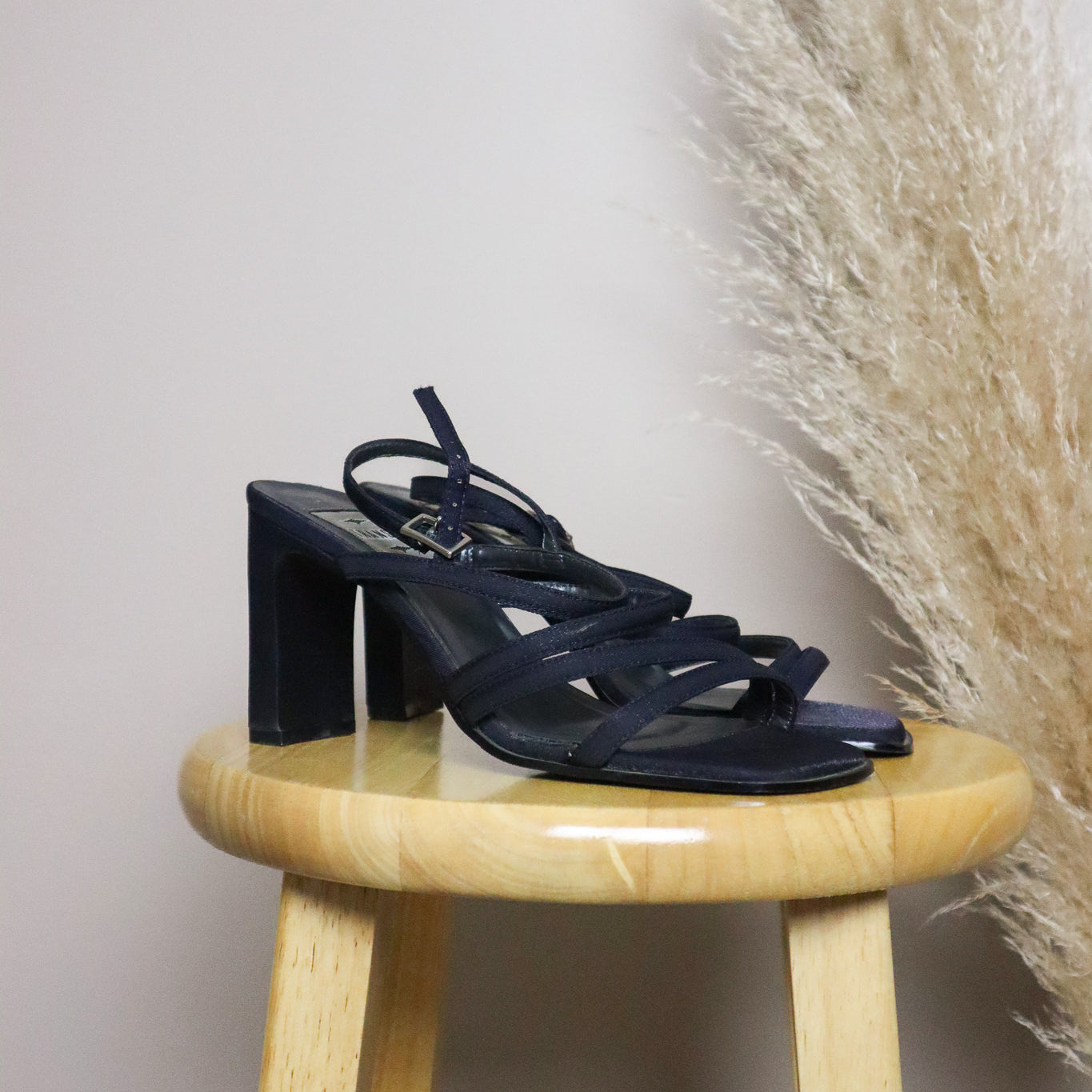 Vintage x Strappy Heels (6.5)