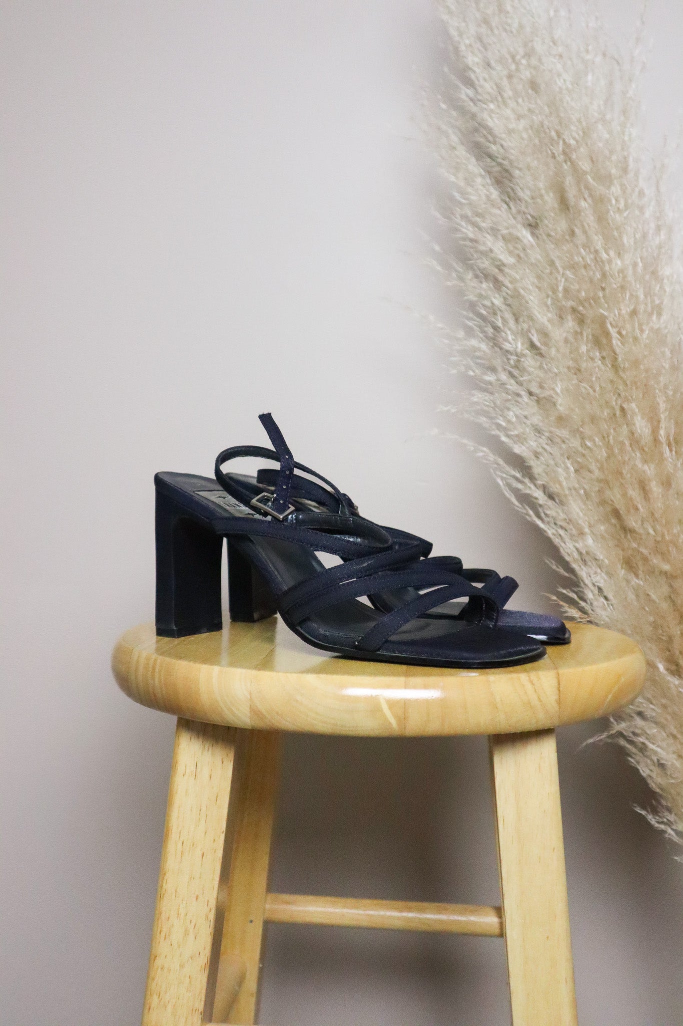 Vintage x Strappy Heels (6.5)