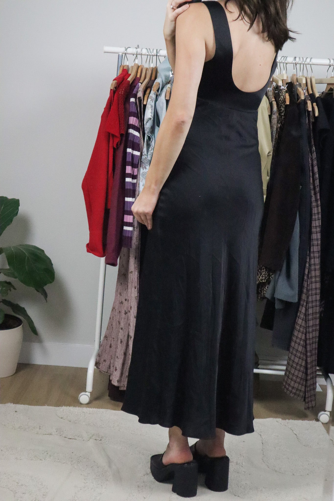 Modern x Satin Maxi Dress (2)