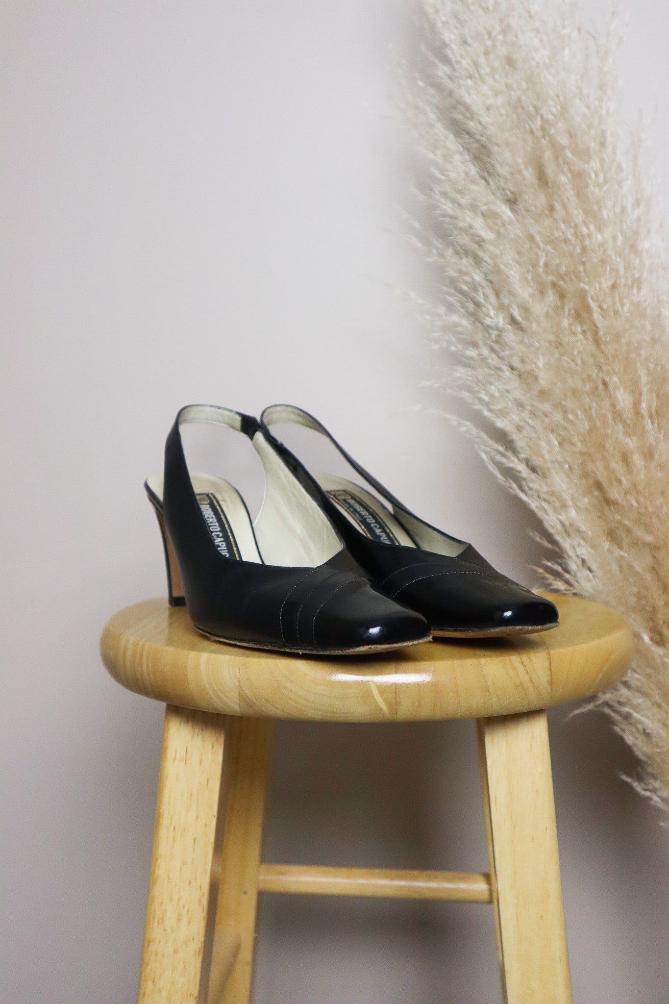 Made in Italy x Vintage x Leather Sling Backs (7.5/8)