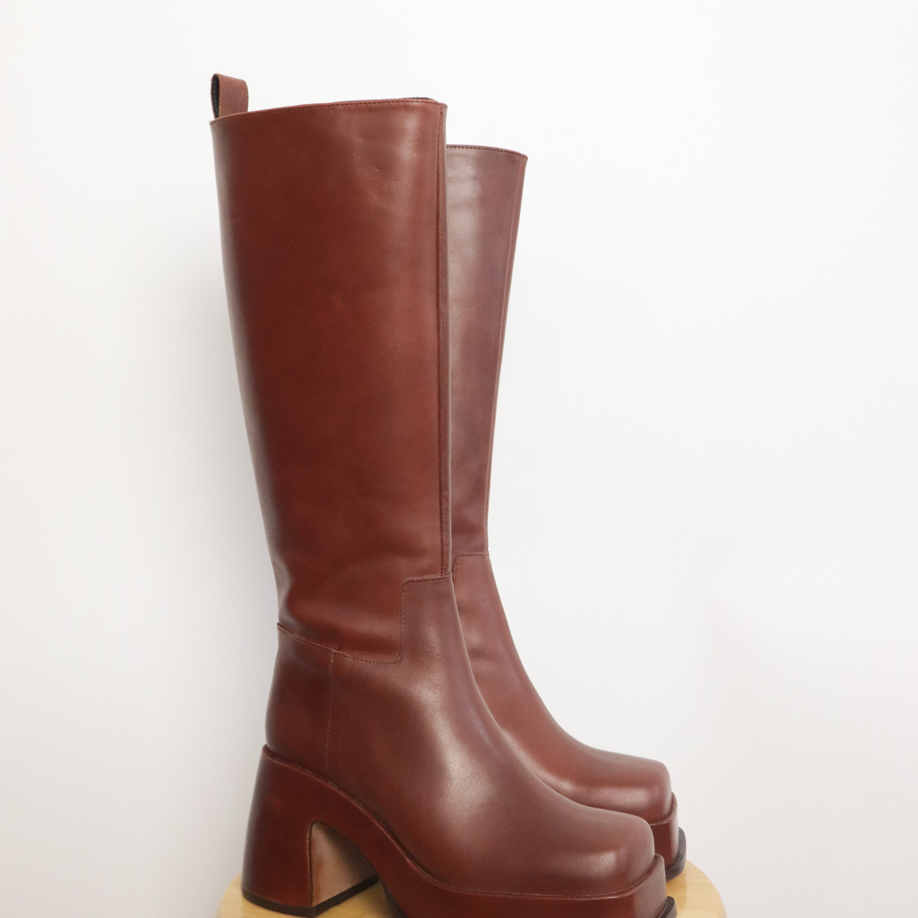 Modern x Made in Spain x Leather Platform Boots (6/6.5)