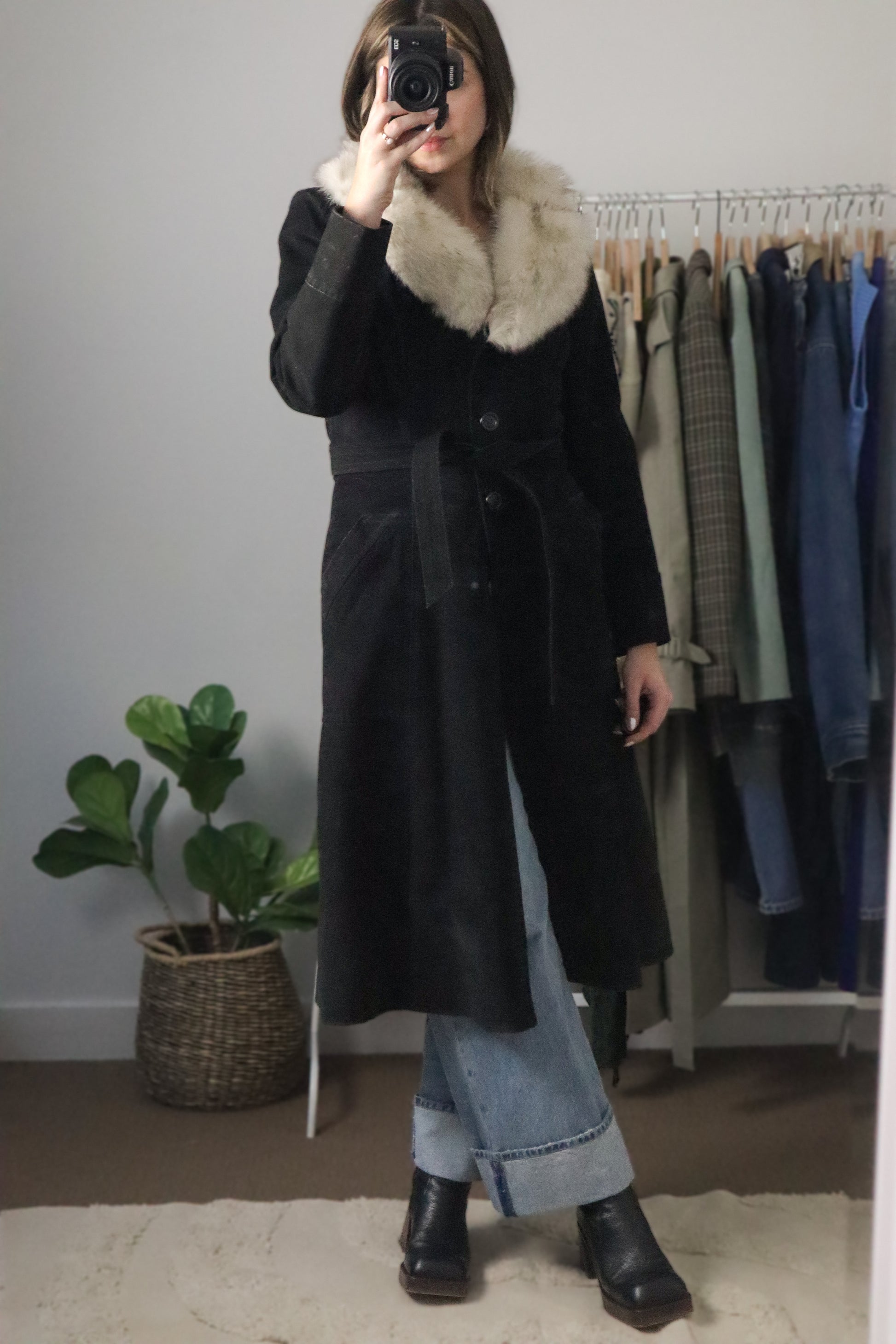 Made in Canada x Vintage 70s x Suede Fur Collared Jacket (XS/S)