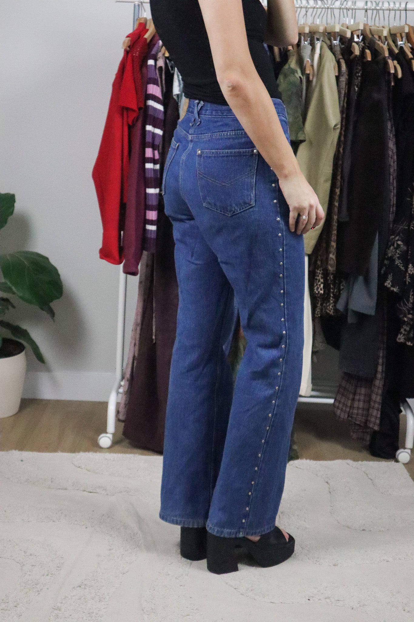 Vintage x Boot Cut Mid-Rise Studded Jeans (28/29)