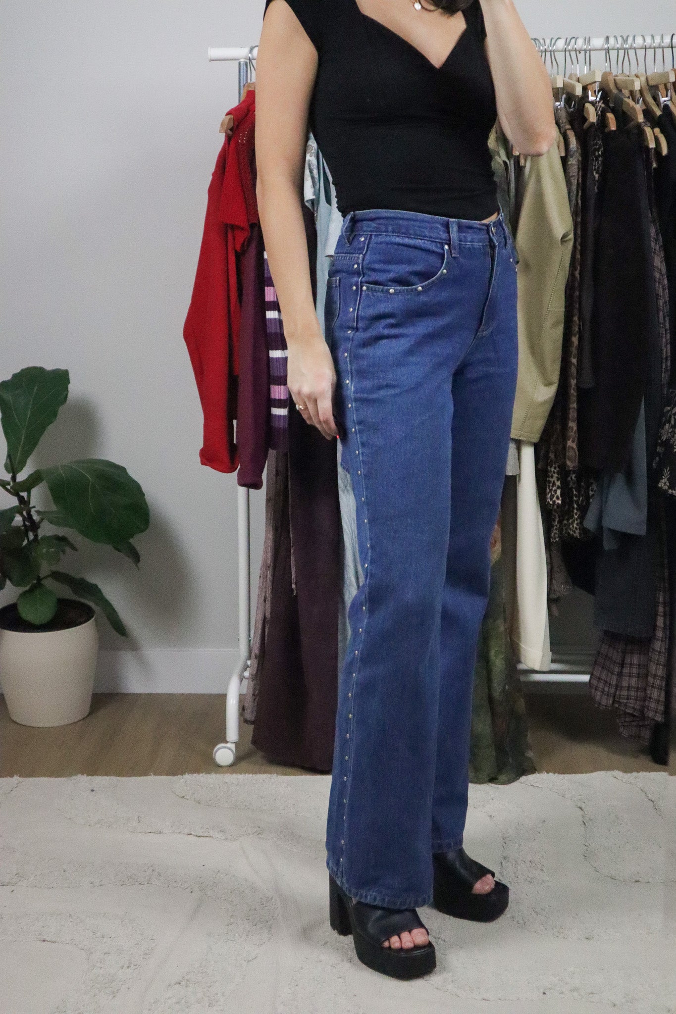 Vintage x Boot Cut Mid-Rise Studded Jeans (28/29)