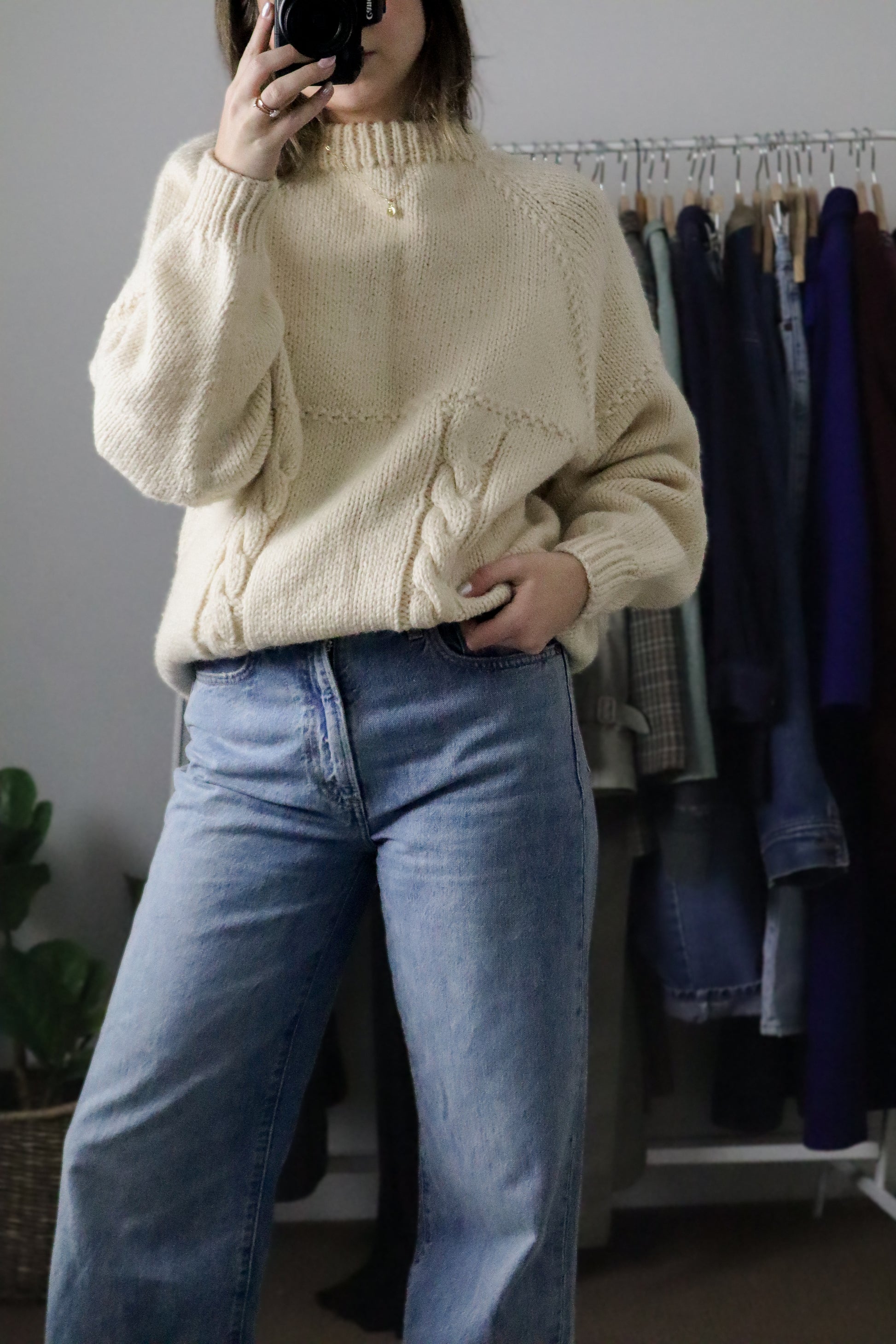 Handknit x Wool-blend Chunky Knit (S/M)