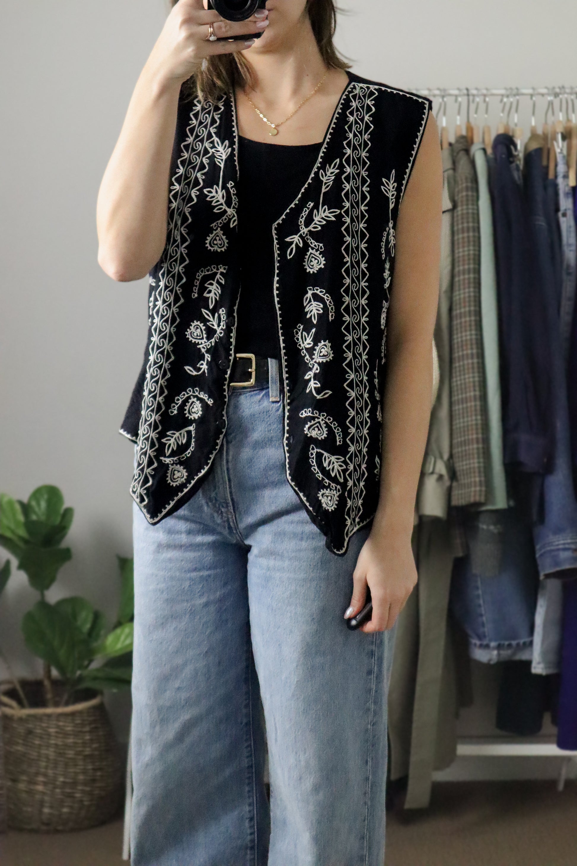 Vintage x Embroidered Vest (M/L)