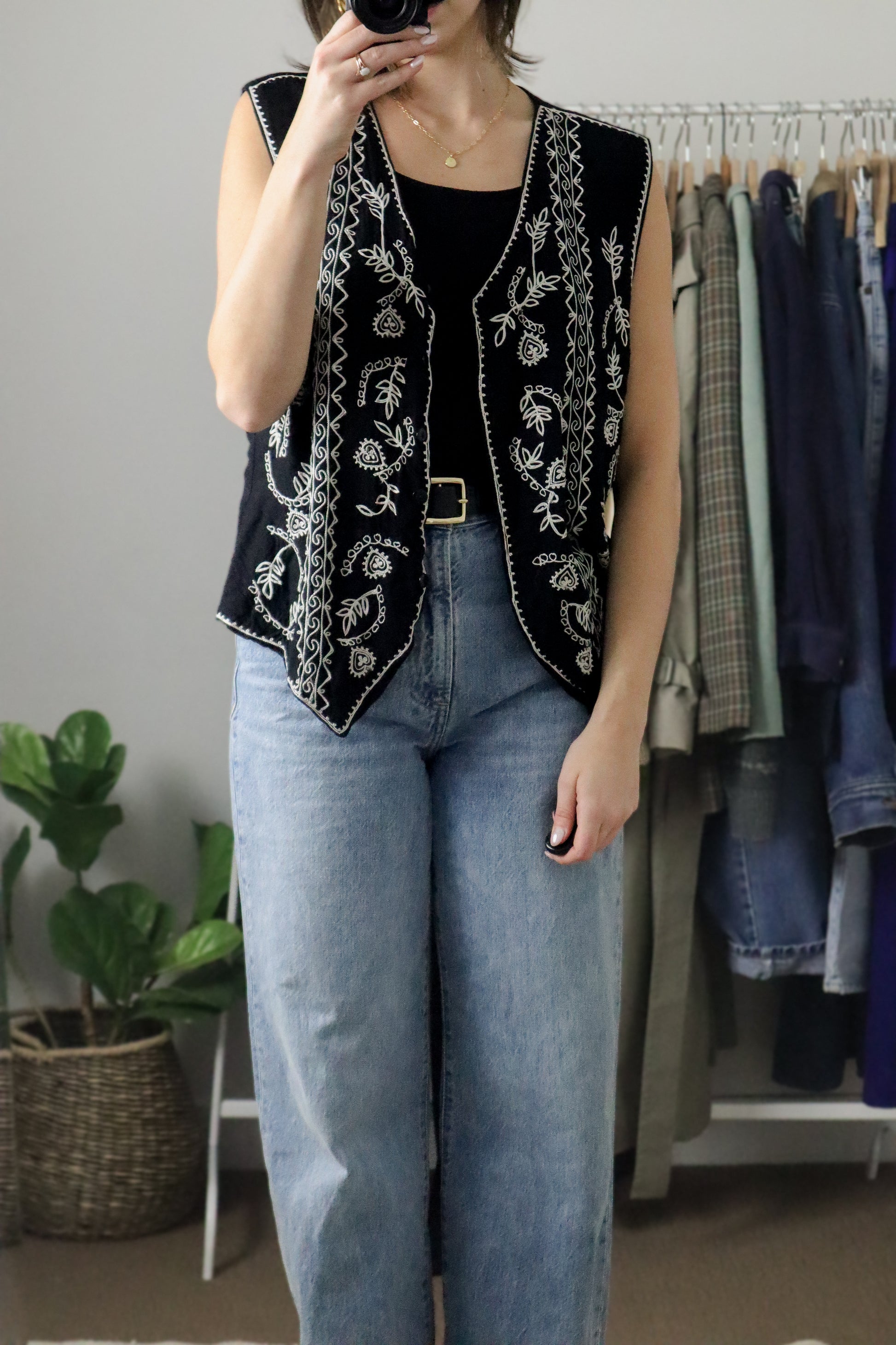Vintage x Embroidered Vest (M/L)