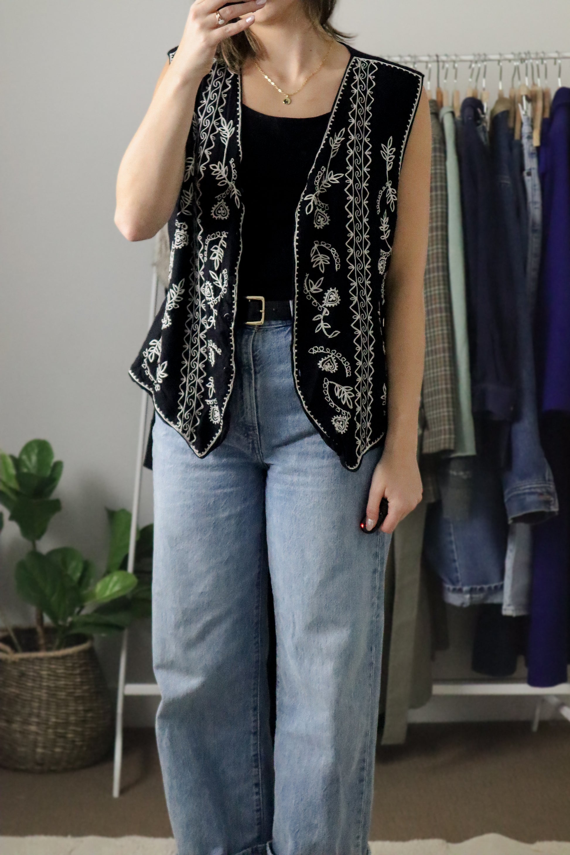 Vintage x Embroidered Vest (M/L)