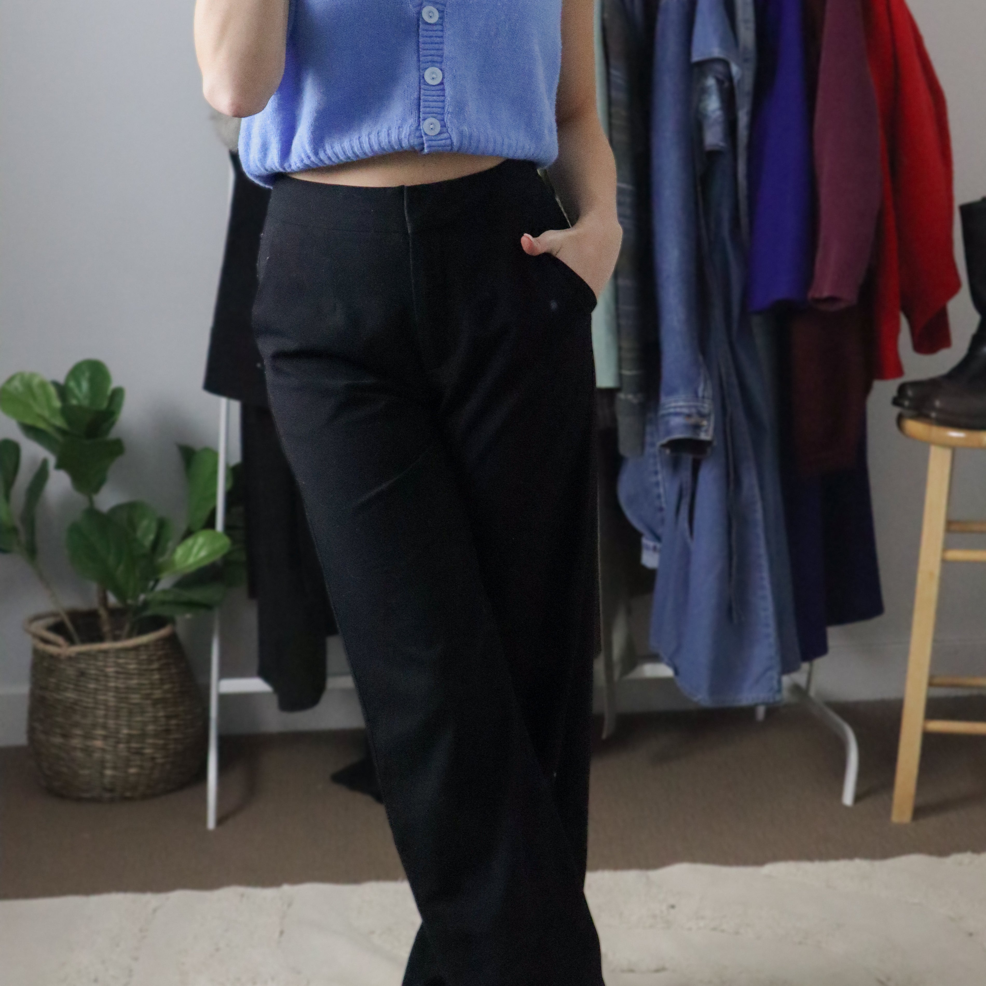 Made in Canada x Vintage x Cropped Vest (S)