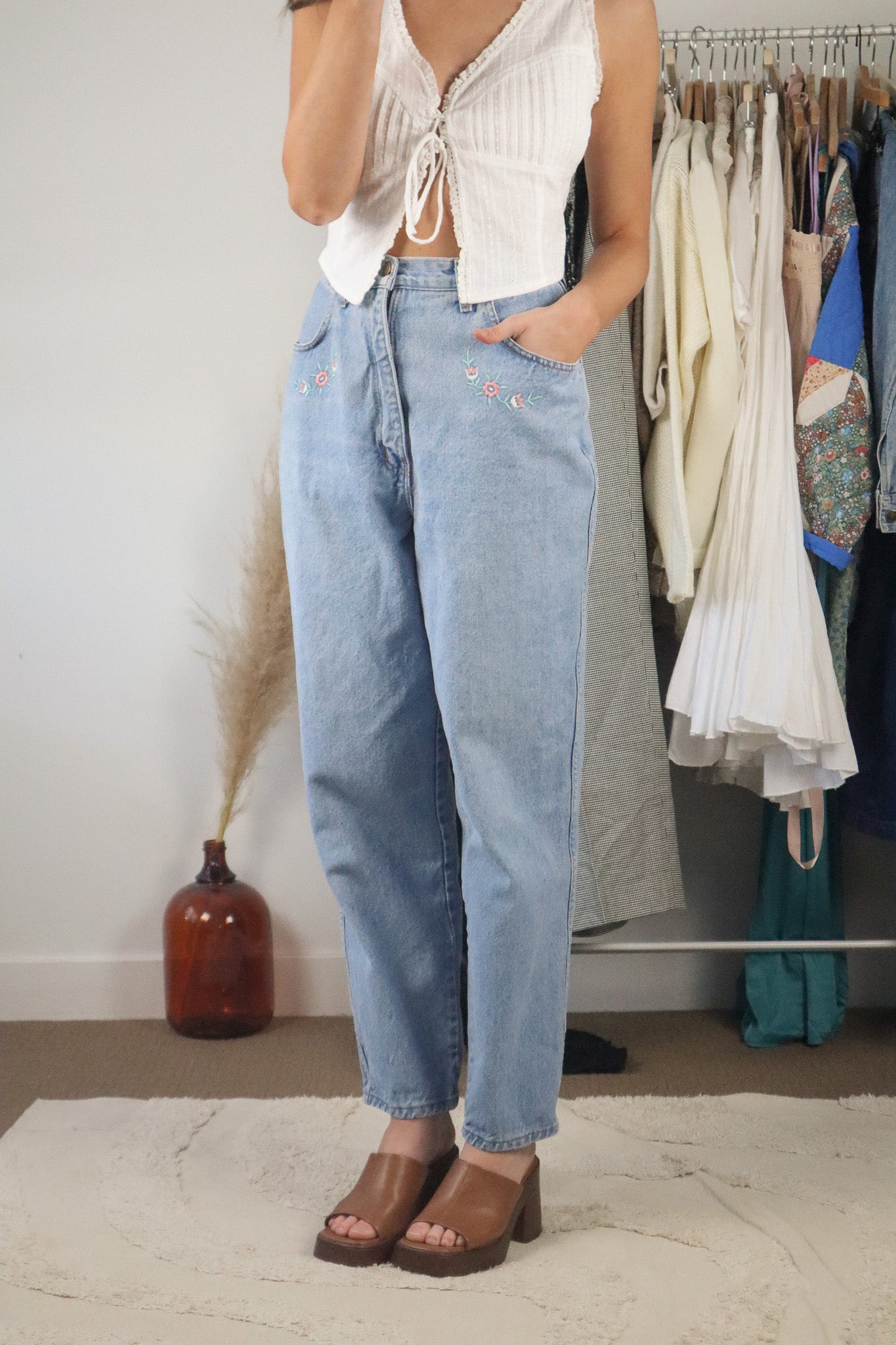 Made in Canada x Vintage x Embroidered Jeans (10/12)