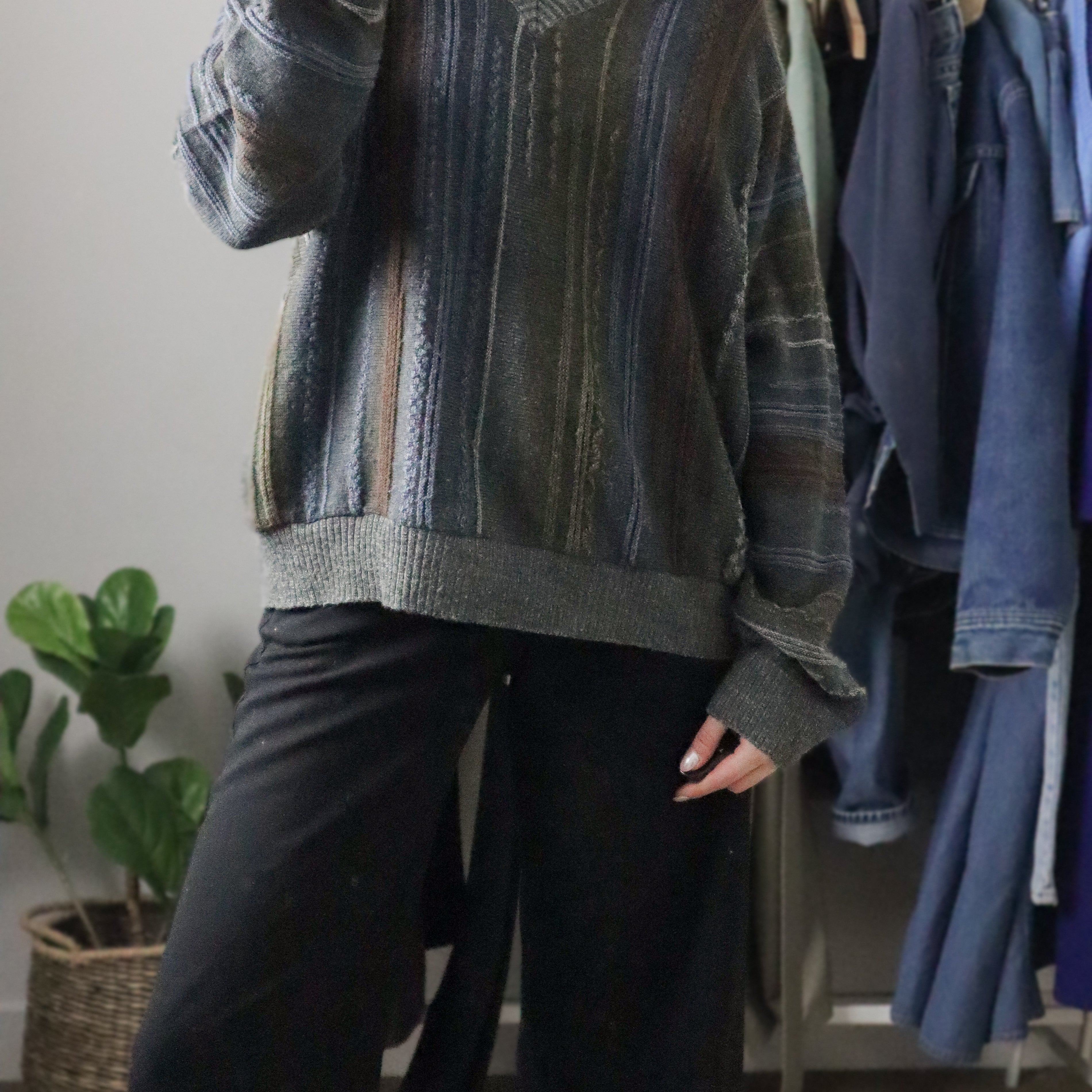 Made in Italy x Vintage x Wool Blend V-Neck (M/L)