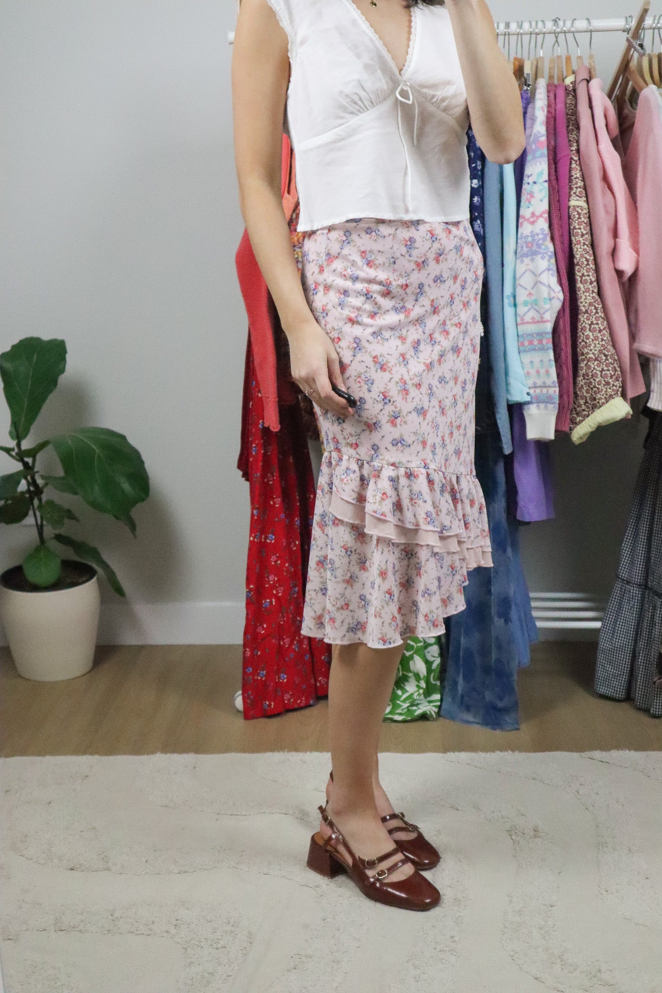 Vintage x Floral Ruffle Midi Skirt (2/4)