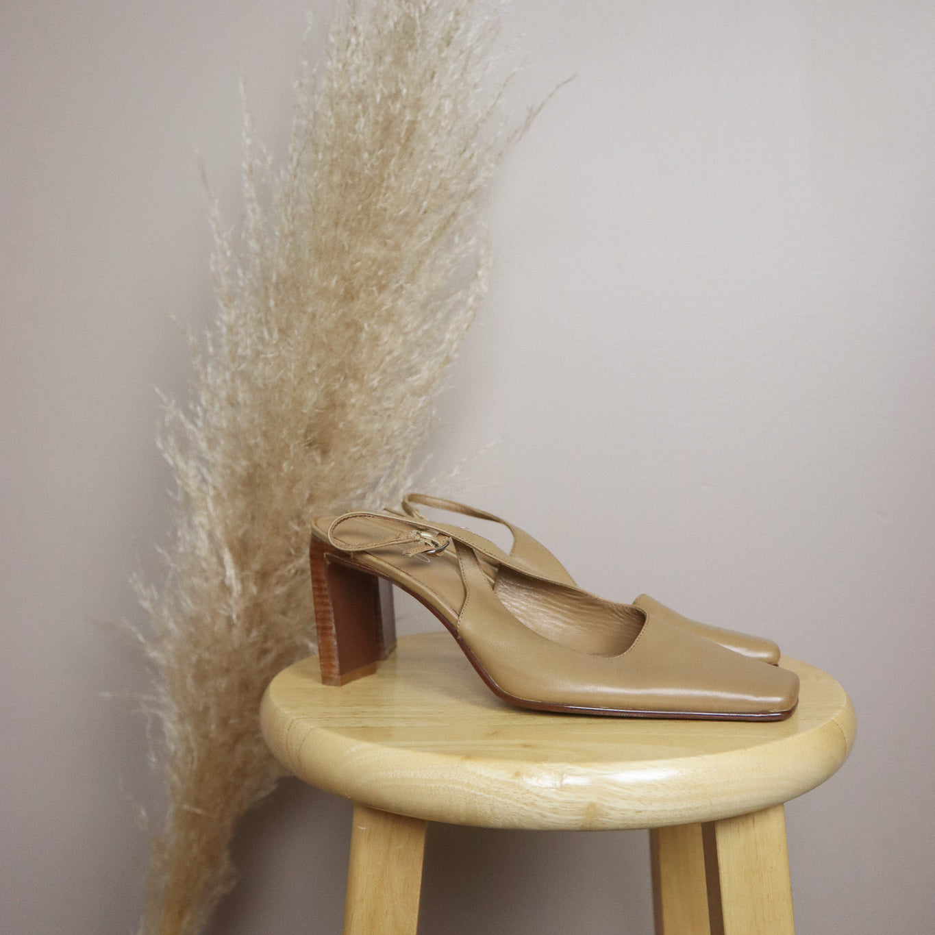 Vintage x Leather Heels (6)