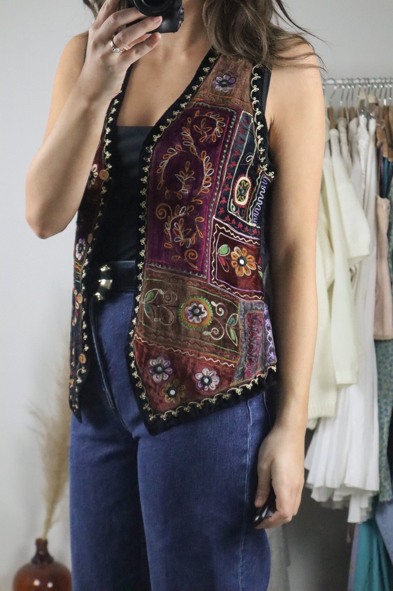 Vintage x Velvet Embroidered Vest (S)