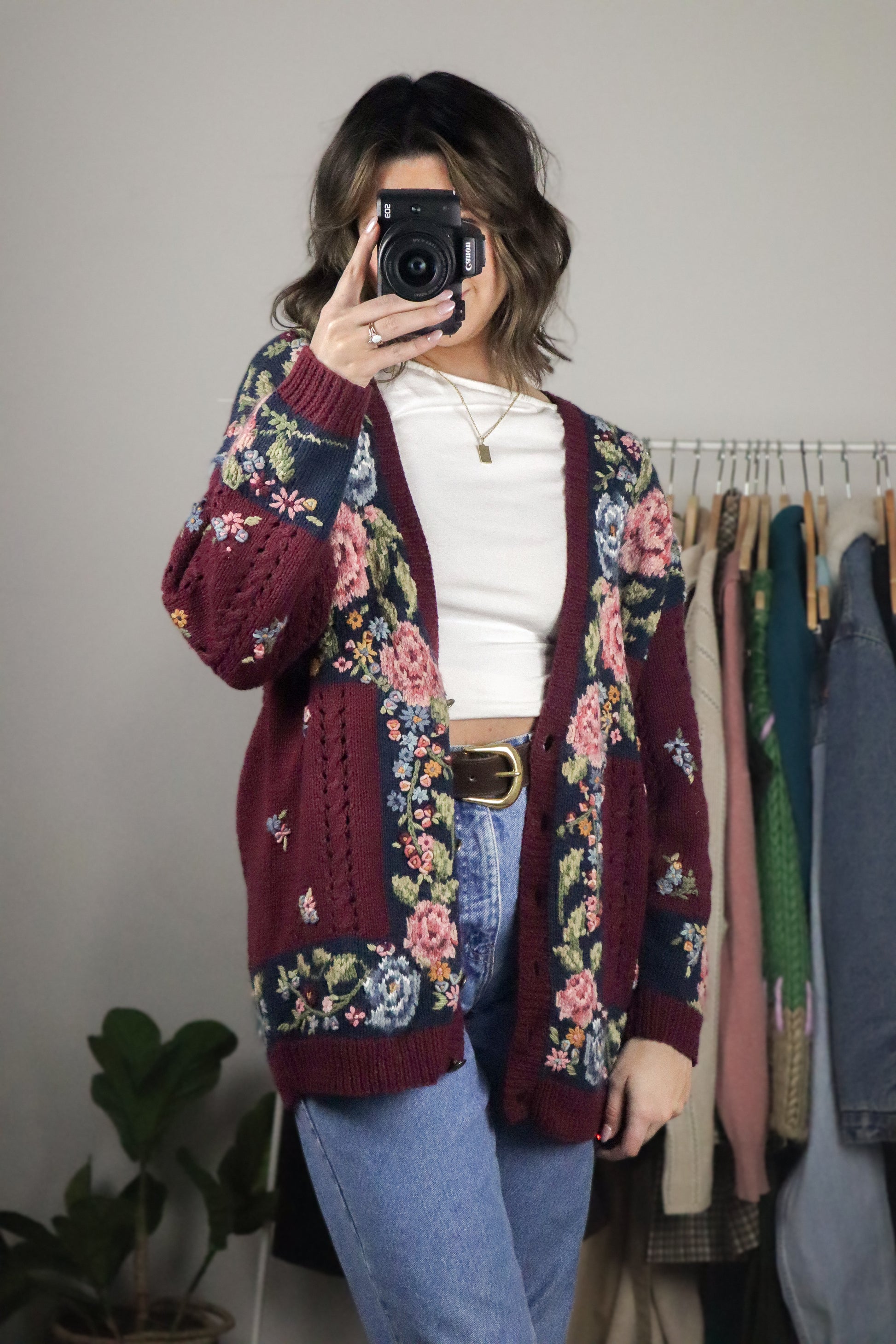 Vintage x Embroidered Floral Cardigan (S/M)