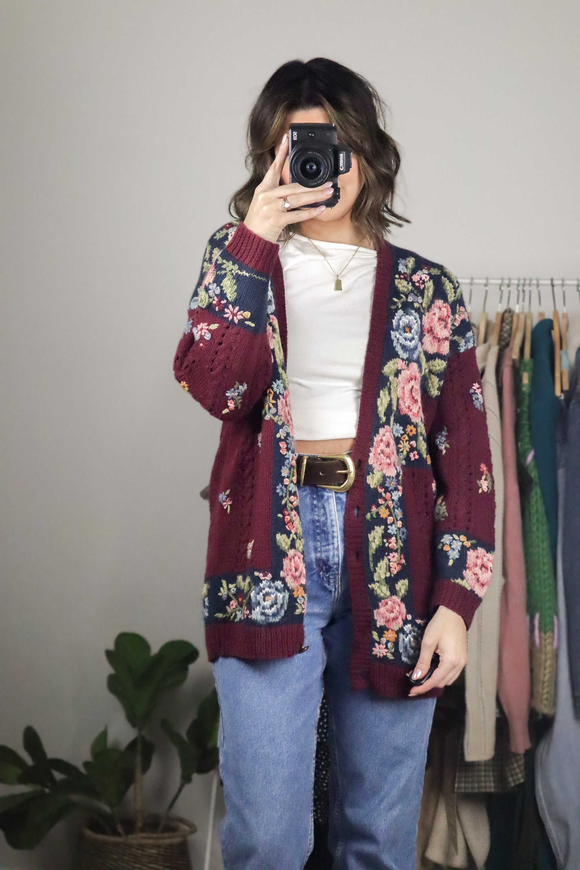 Vintage x Embroidered Floral Cardigan (S/M)