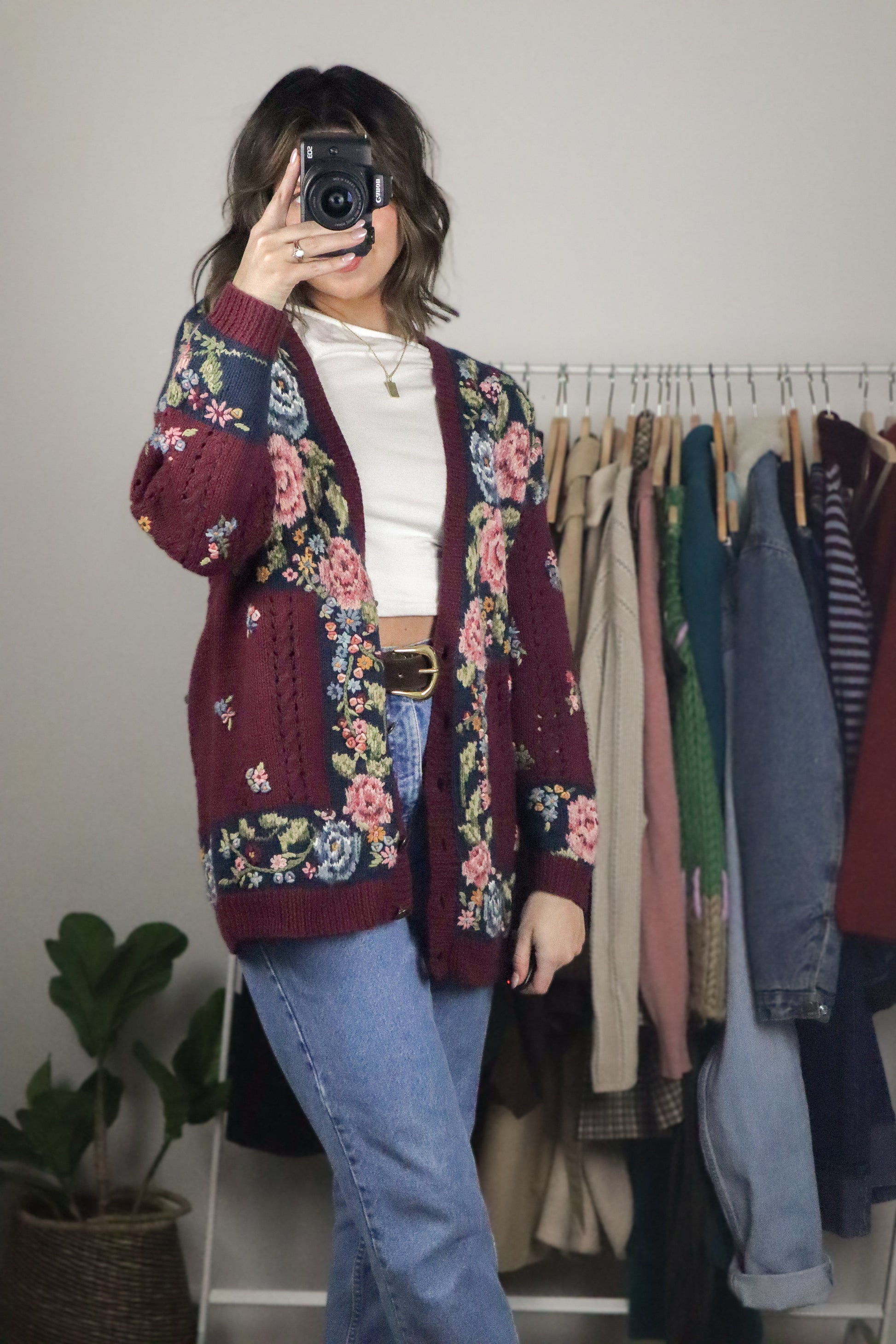 Vintage x Embroidered Floral Cardigan (S/M)