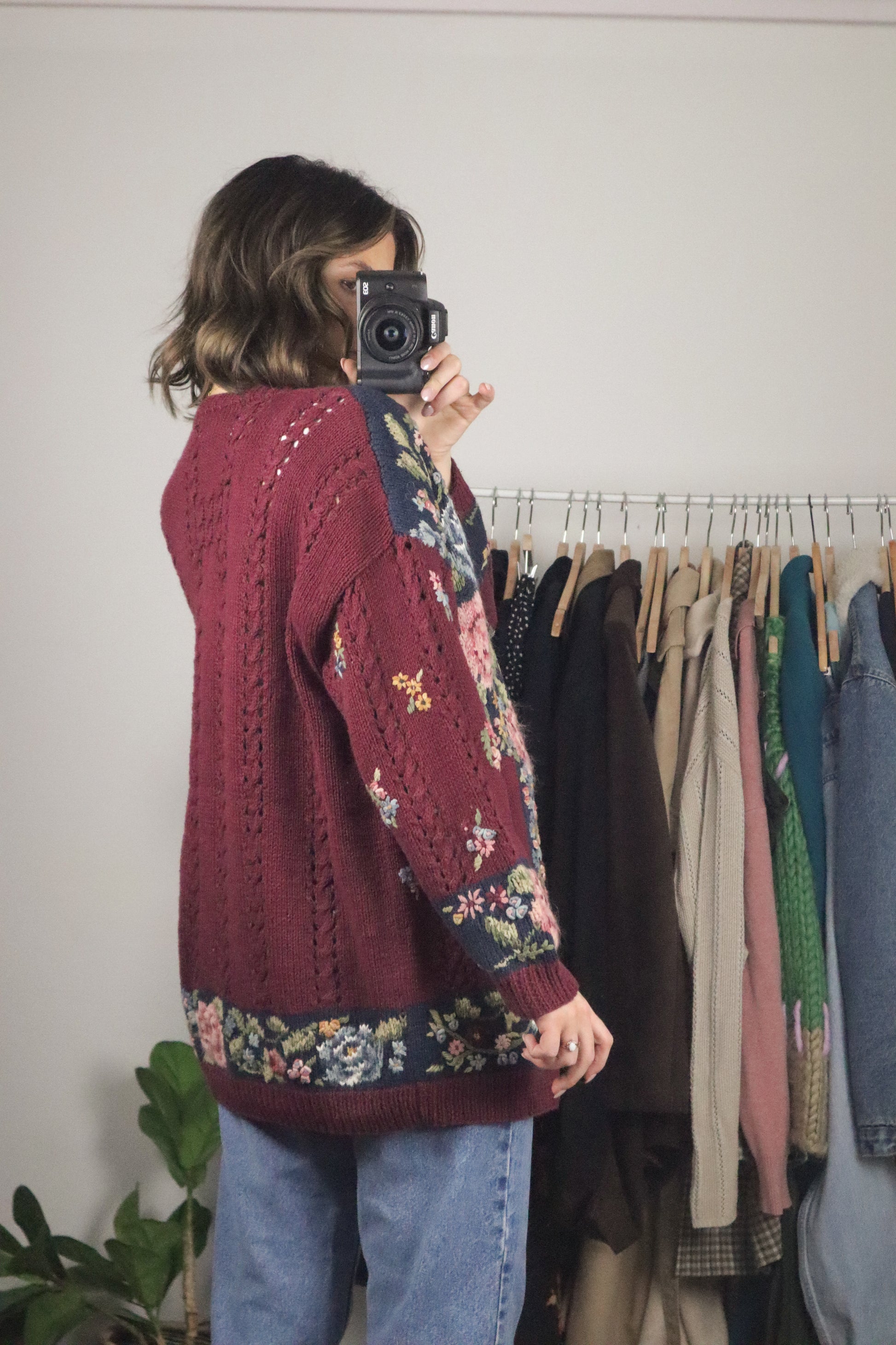 Vintage x Embroidered Floral Cardigan (S/M)