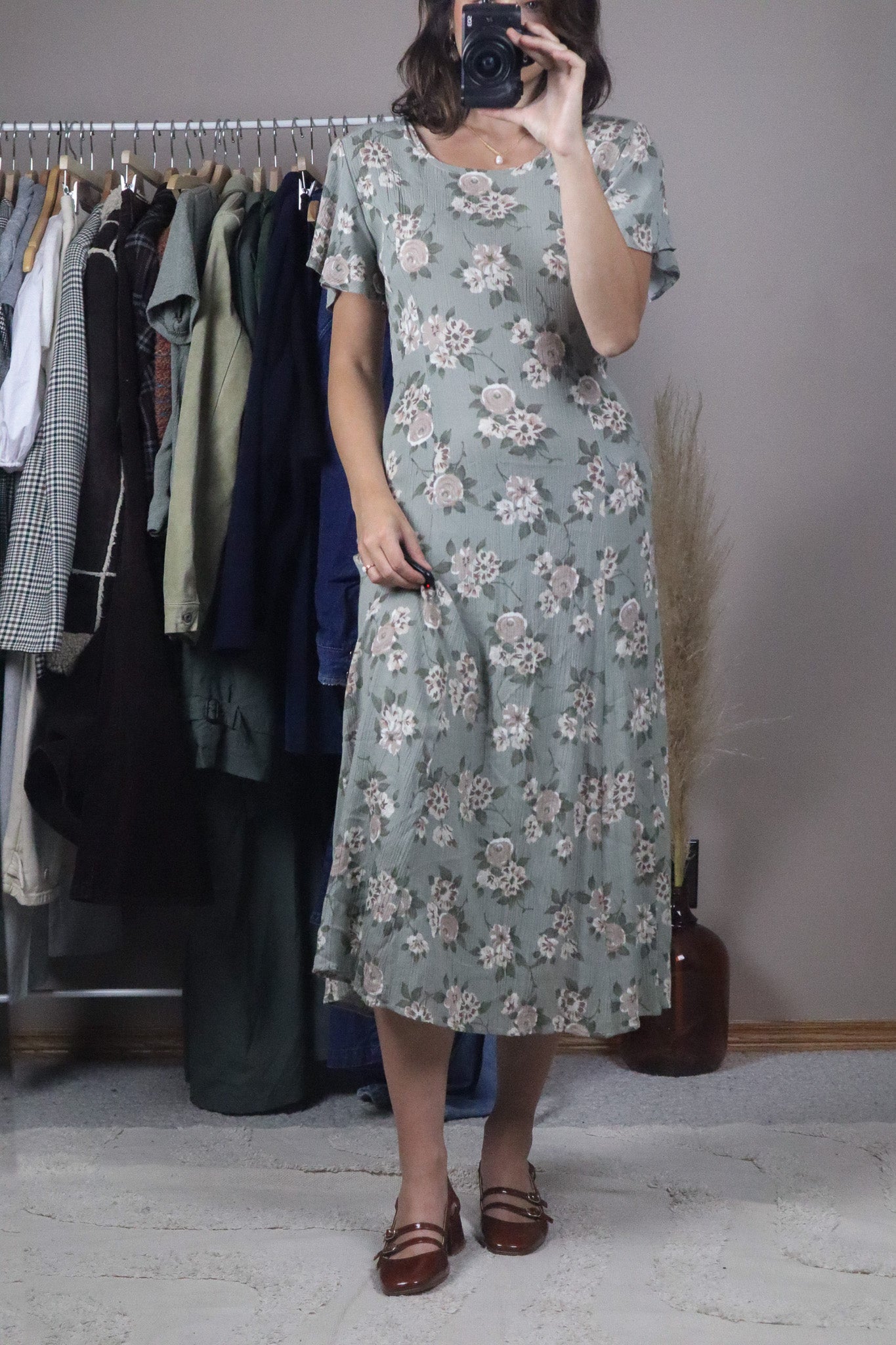 Vintage x Floral Dress (4/6)