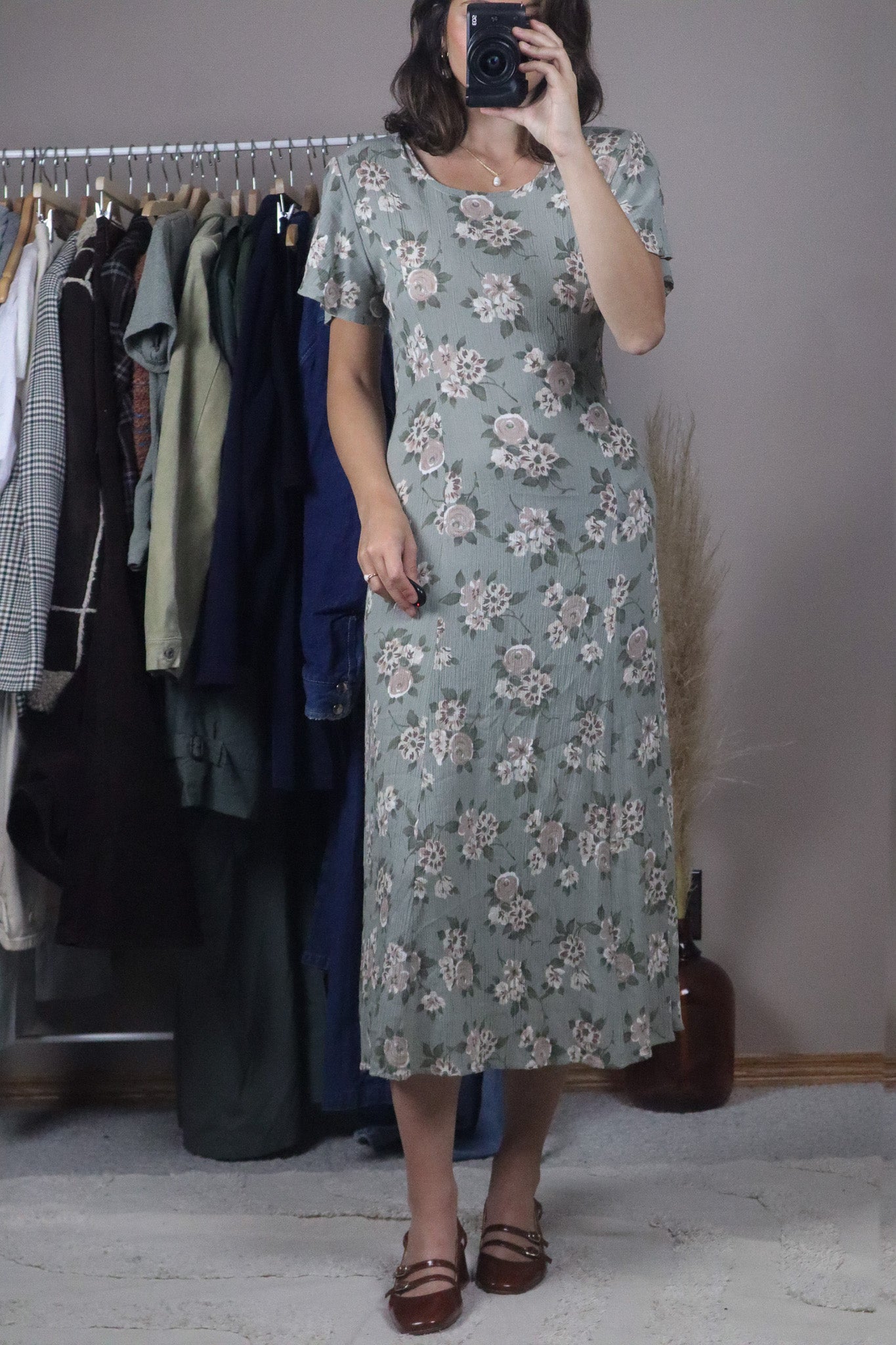 Vintage x Floral Dress (4/6)