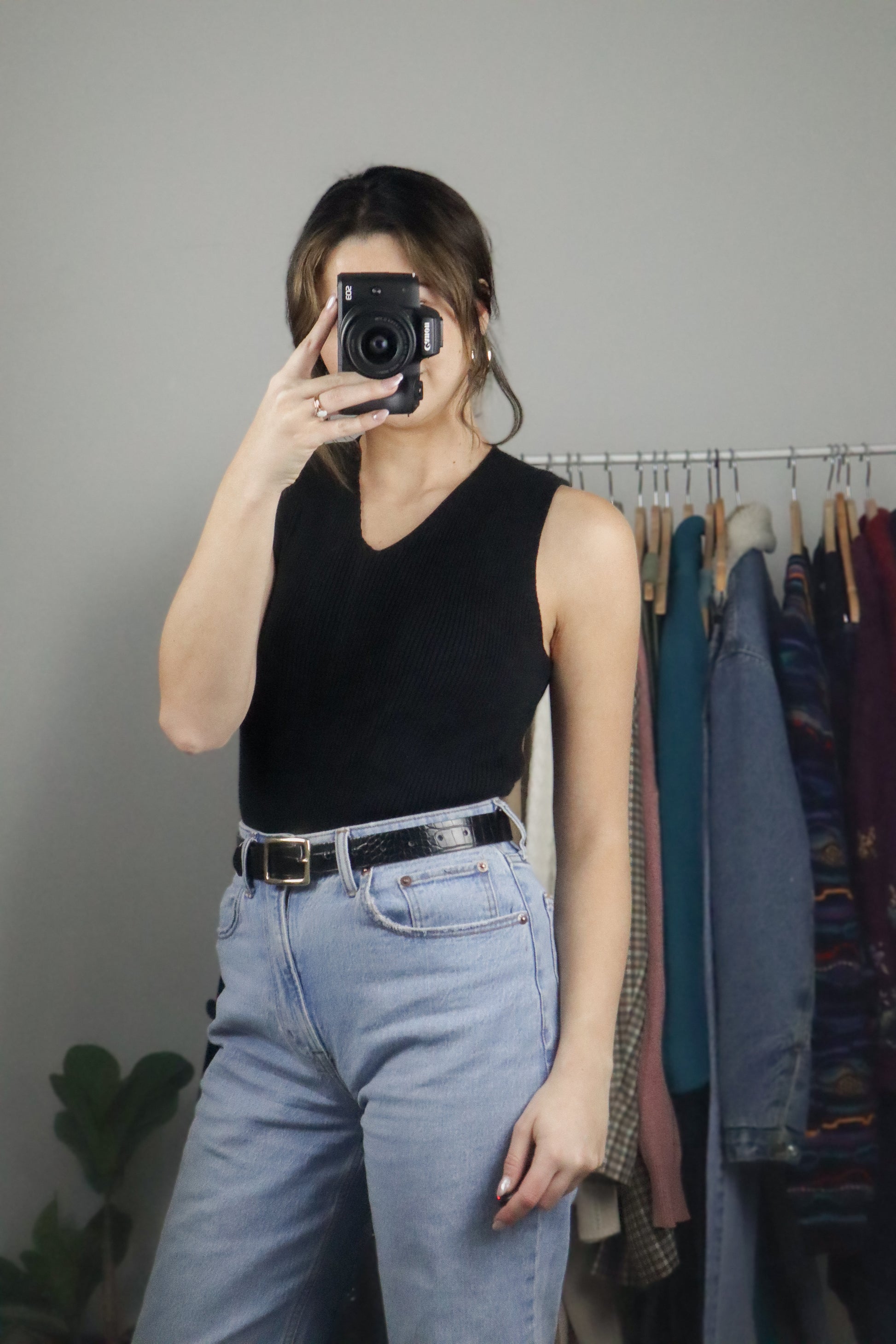 Made in Canada x Vintage x V-Neck Tank (S/M)