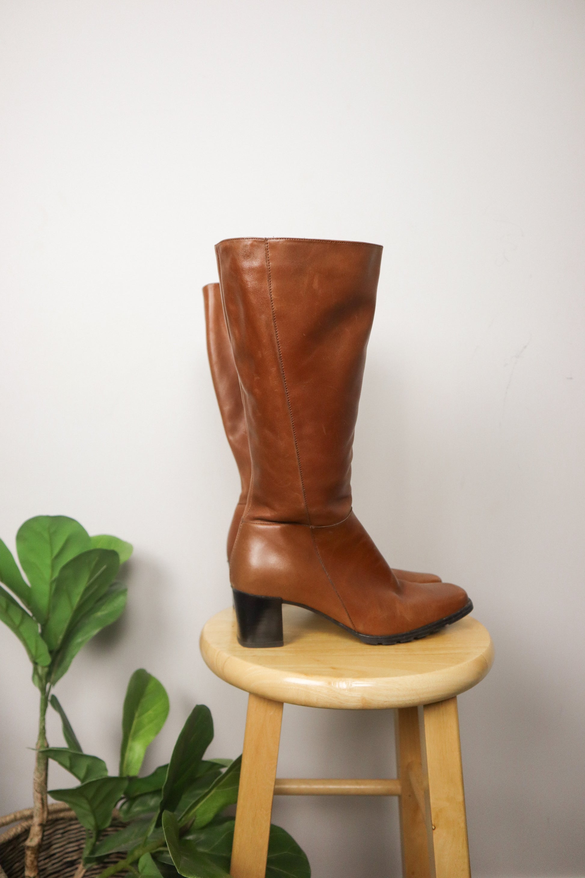 Made in Canada x Vintage x Leather Boots (7)