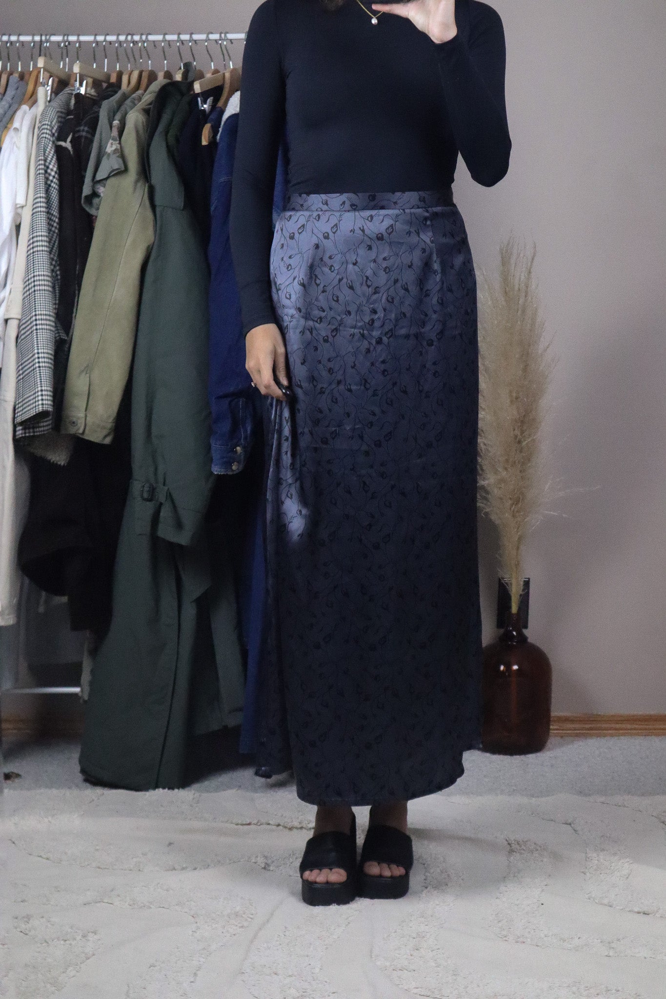 Made in Canada x Vintage x Floral Satin Maxi Skirt (33)