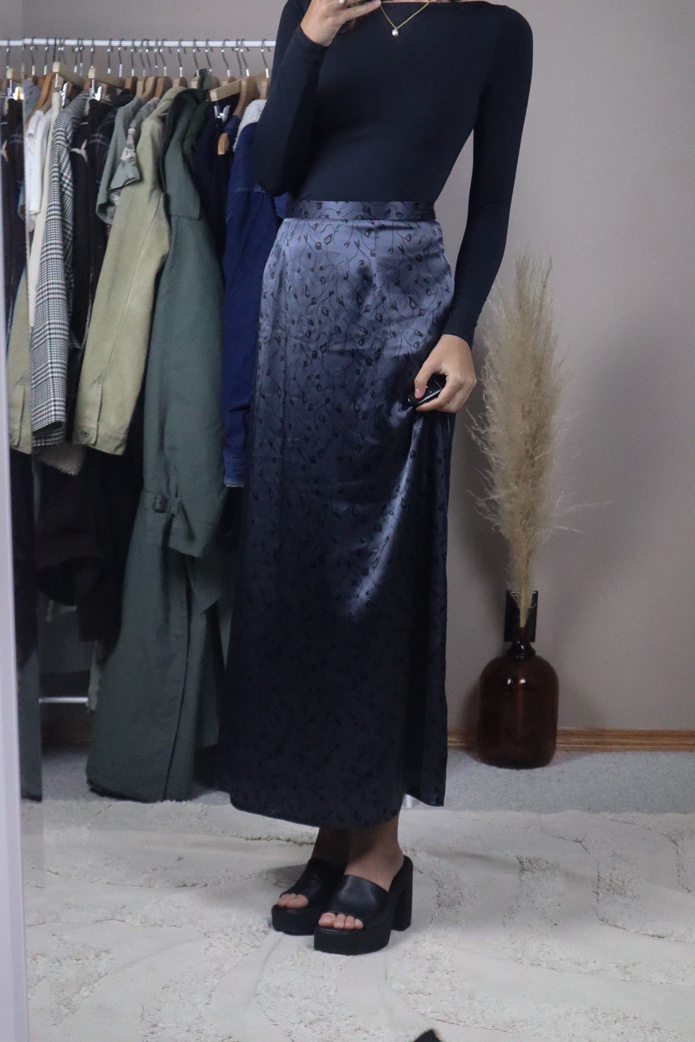 Made in Canada x Vintage x Floral Satin Maxi Skirt (33)