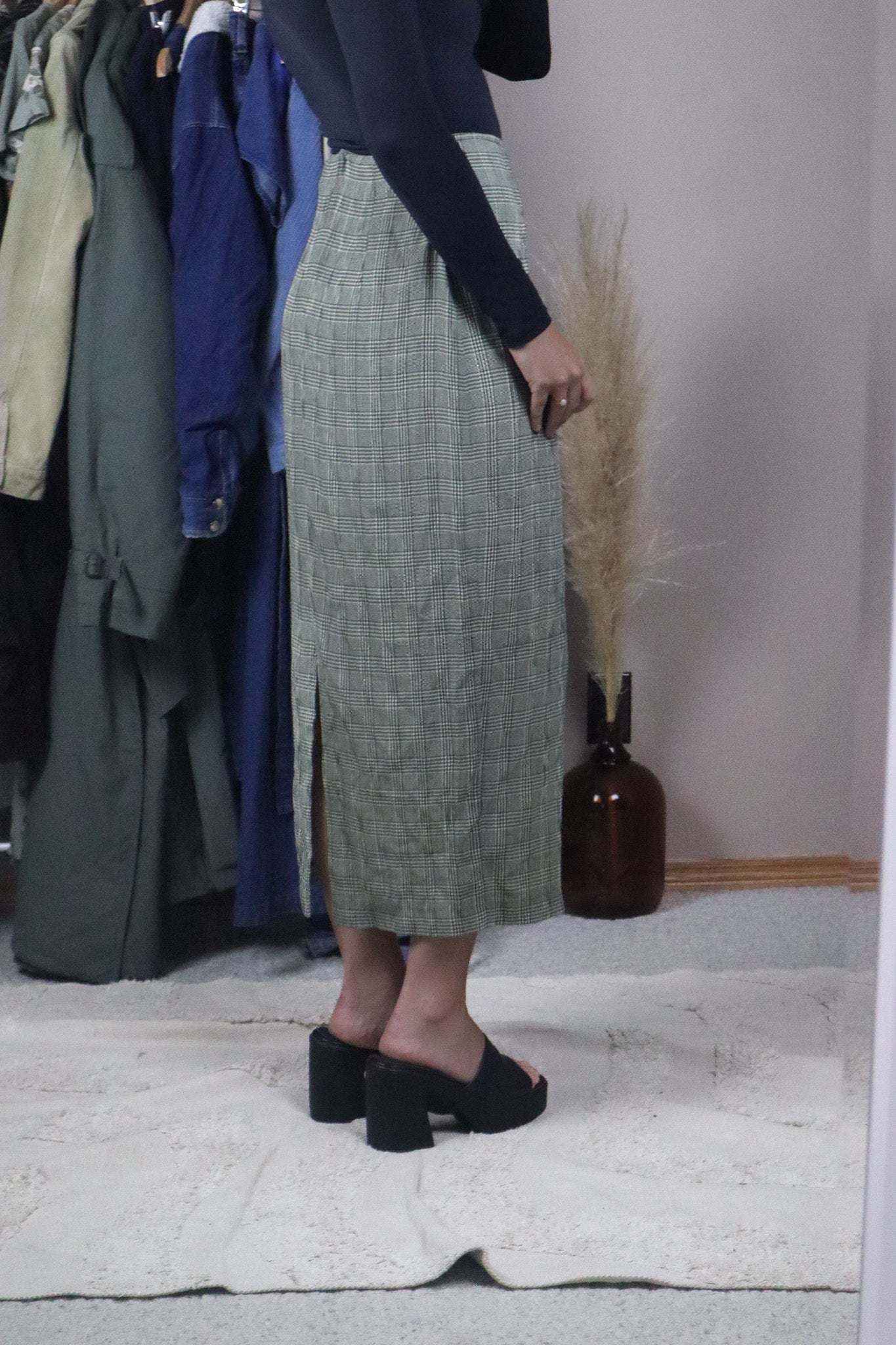 Made in Canada x Vintage x Plaid Maxi Skirt (4)