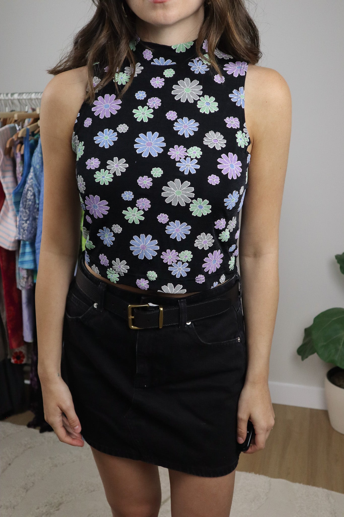 Made in Canada x Vintage x Flower Mockneck Tank (M)