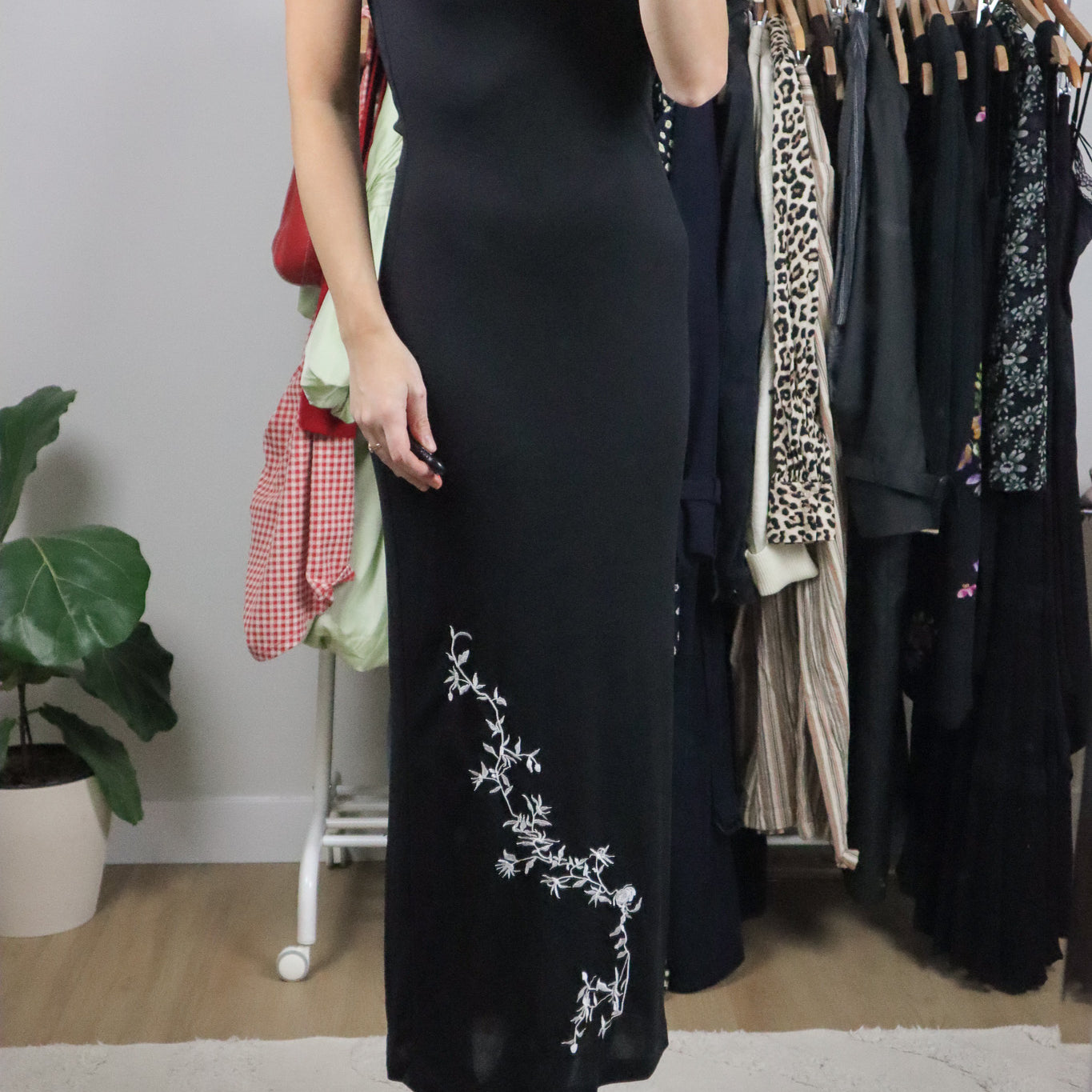 Made in Canada x Vintage x Contrast Floral Mesh Maxi Dress (XS-S)