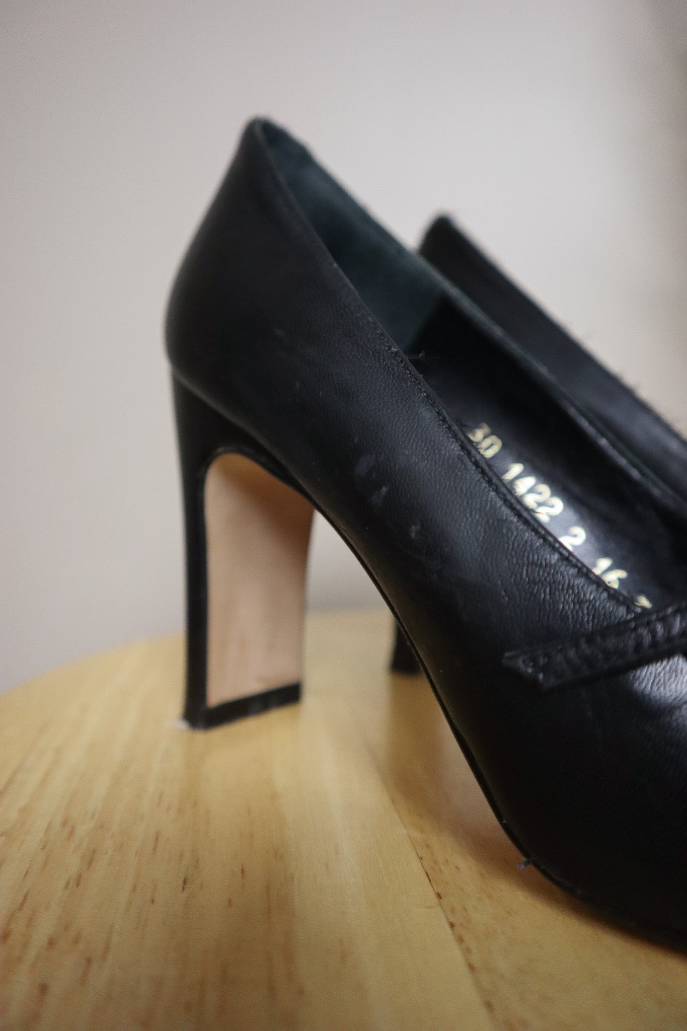 Vintage x 100% Leather Mary Jane Heels (6)