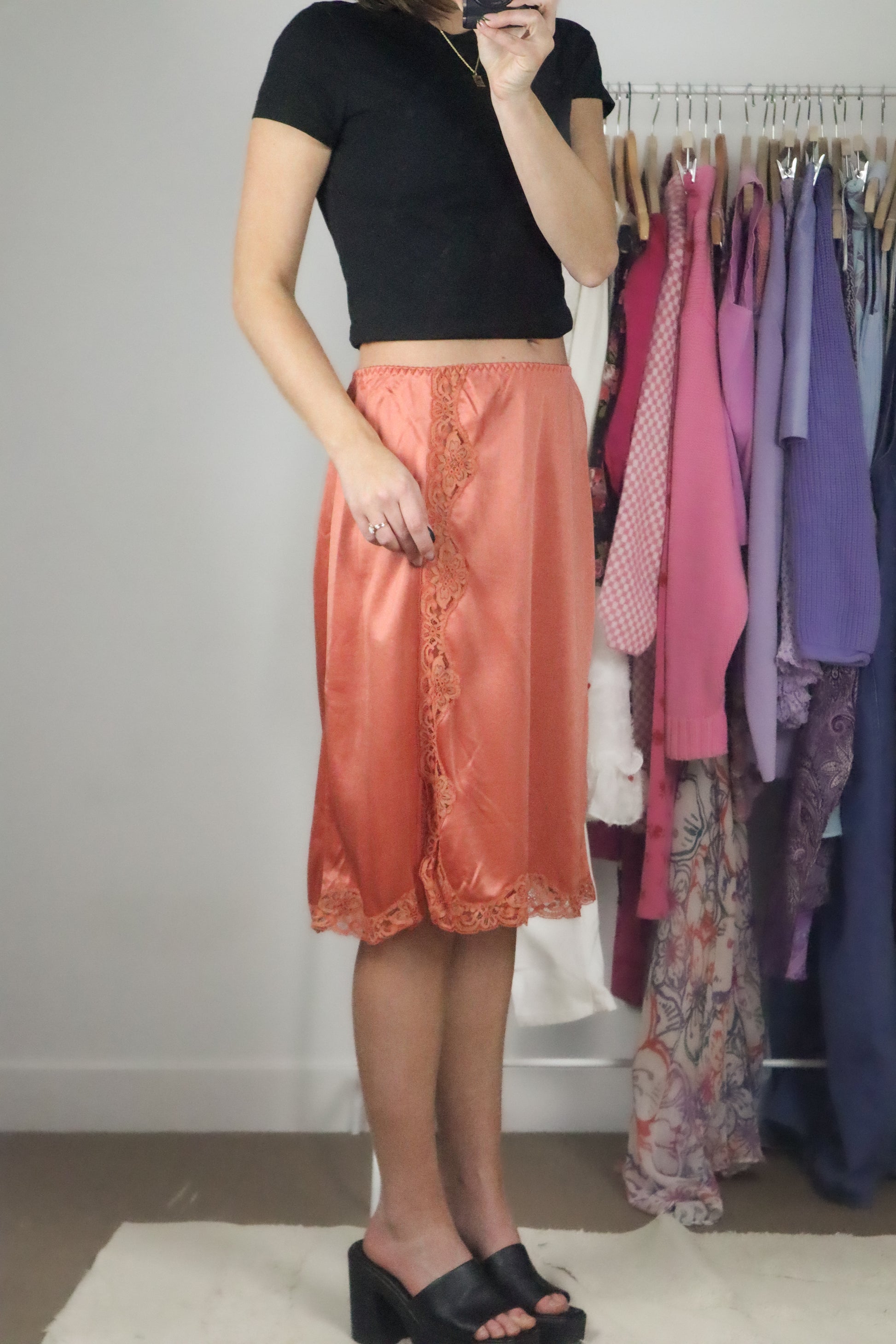 Made in the UK x Vintage x Satin Lace Slip (30/32)