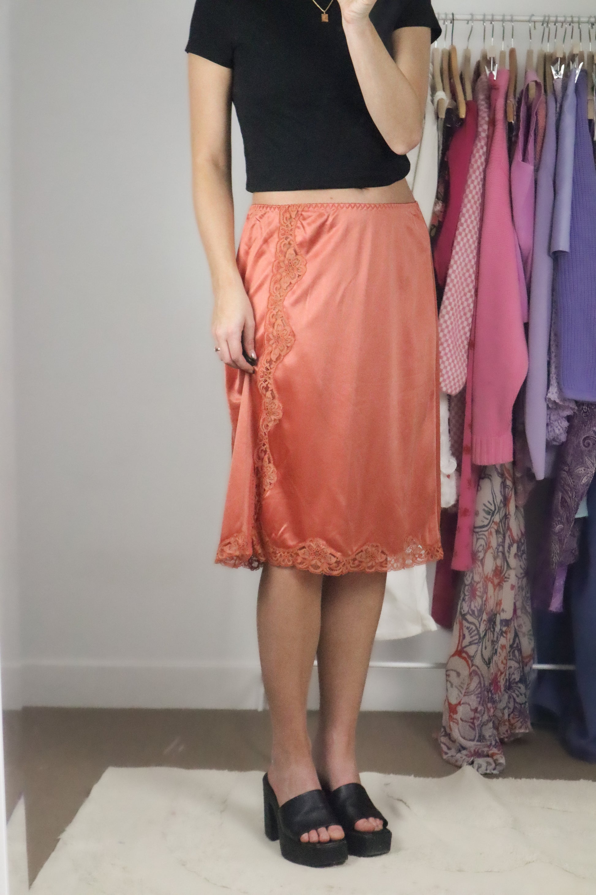 Made in the UK x Vintage x Satin Lace Slip (30/32)