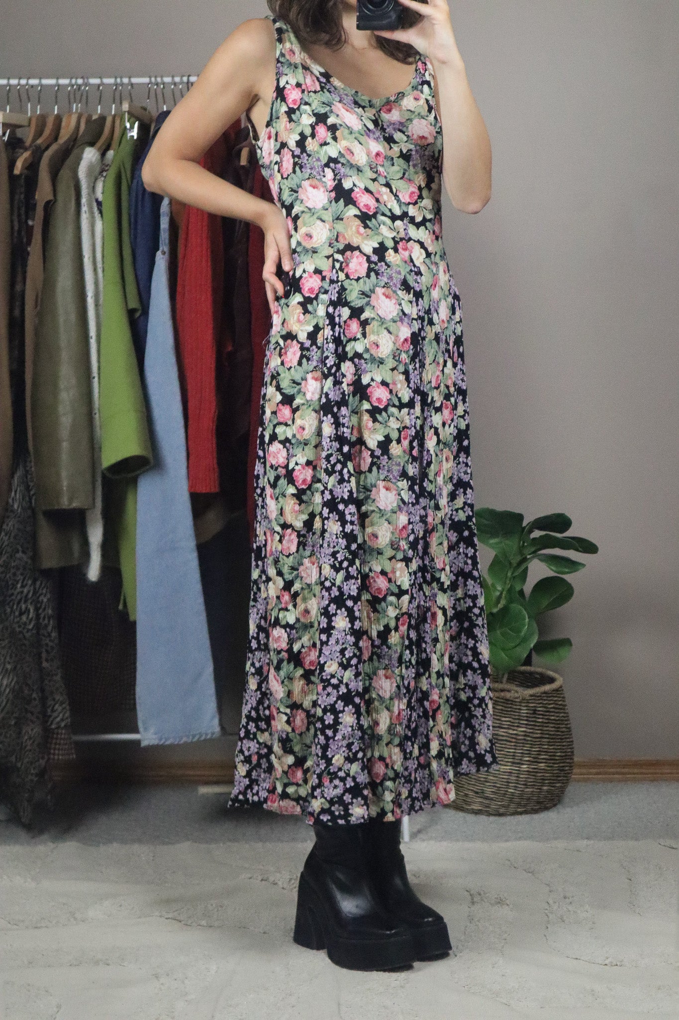 Vintage x Floral Maxi Dress (L)