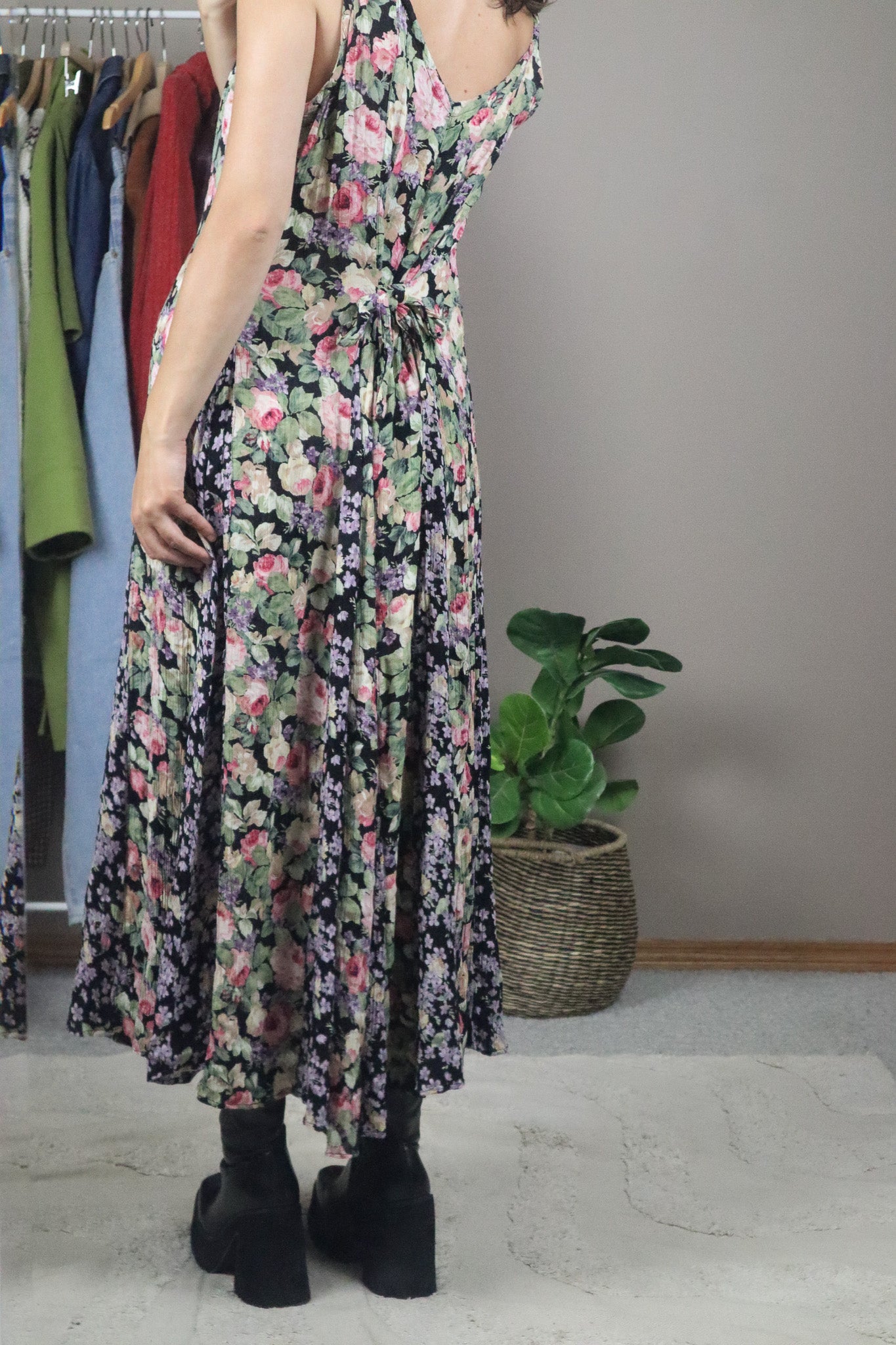 Vintage x Floral Maxi Dress (L)