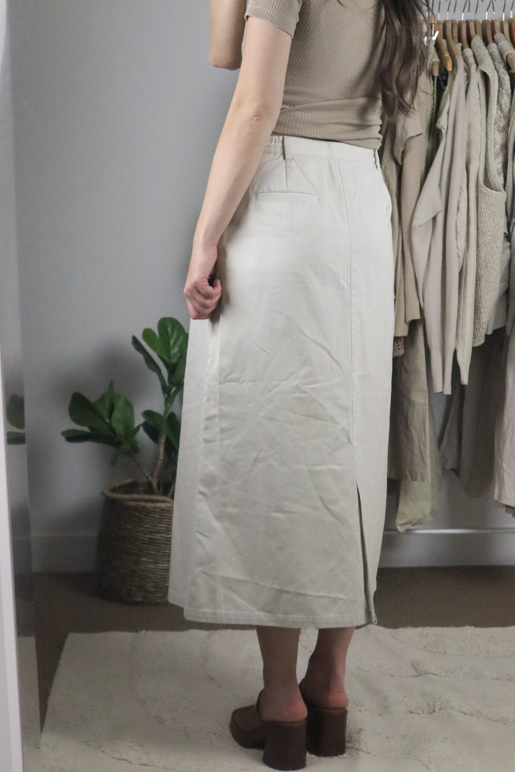 Vintage x Button Maxi Skirt (6/8)