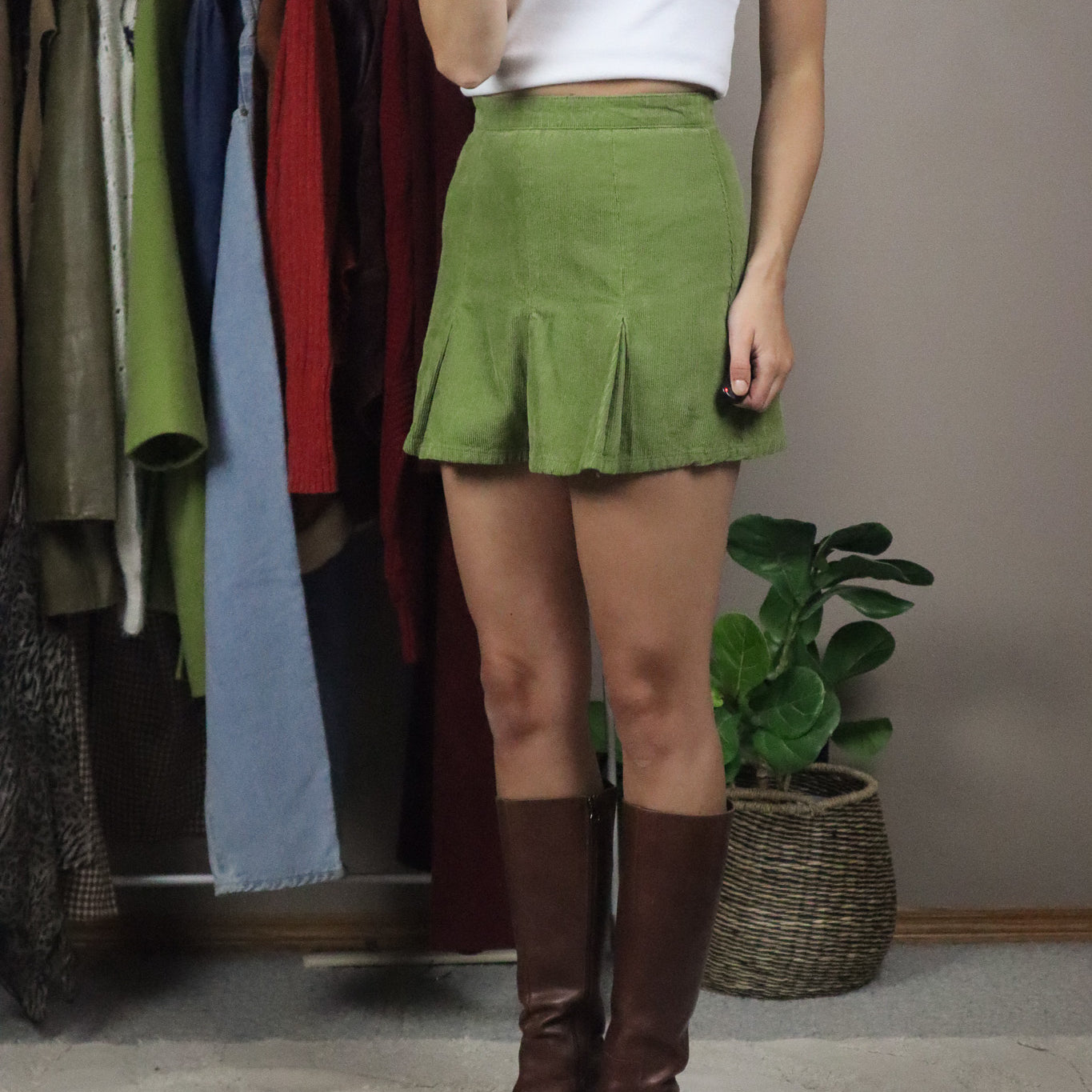 Modern x Corduroy Mini Skirt (XS)